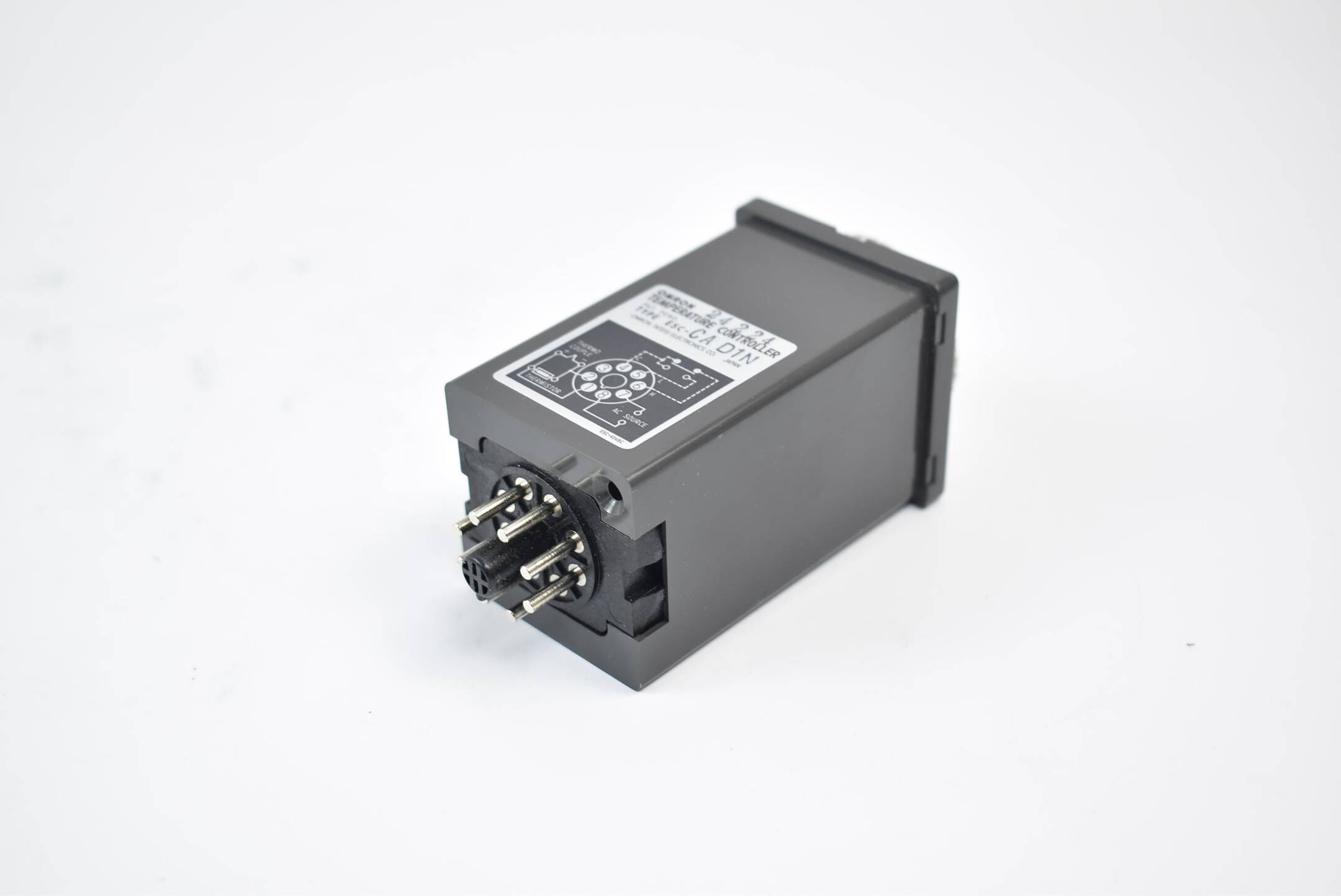 Omron Temperature Controller E5C-CADIN 0-600°C 220 VAC