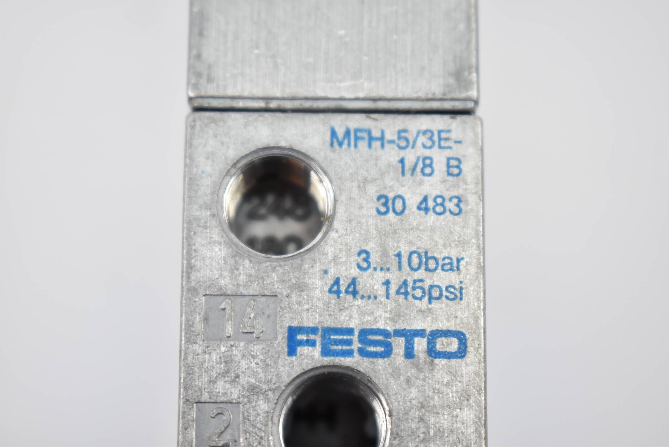 Festo Magnetventil MFH-5/3E-1/8-B ( 30483 )