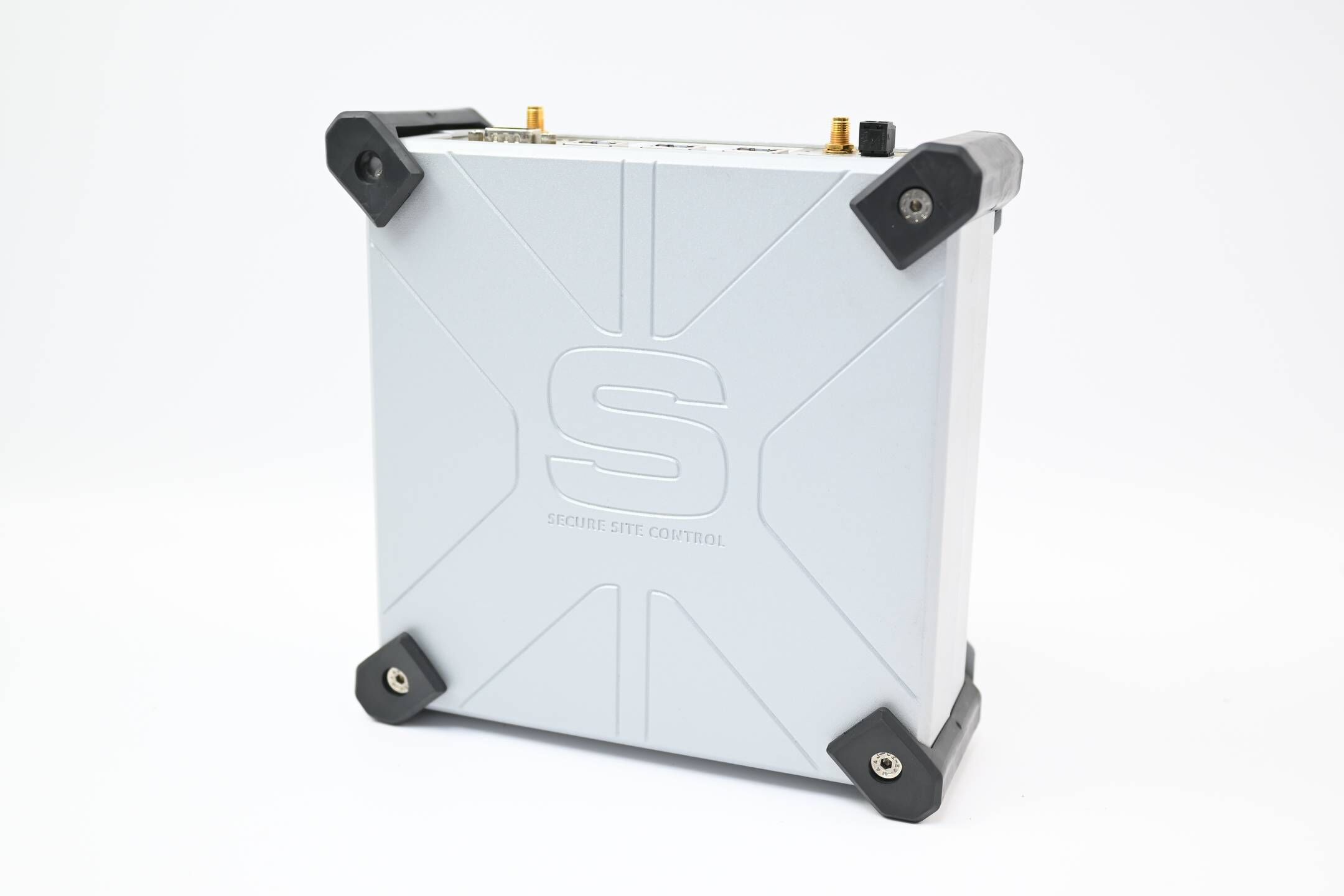 Symmedia SP/1 Plug & Work Box