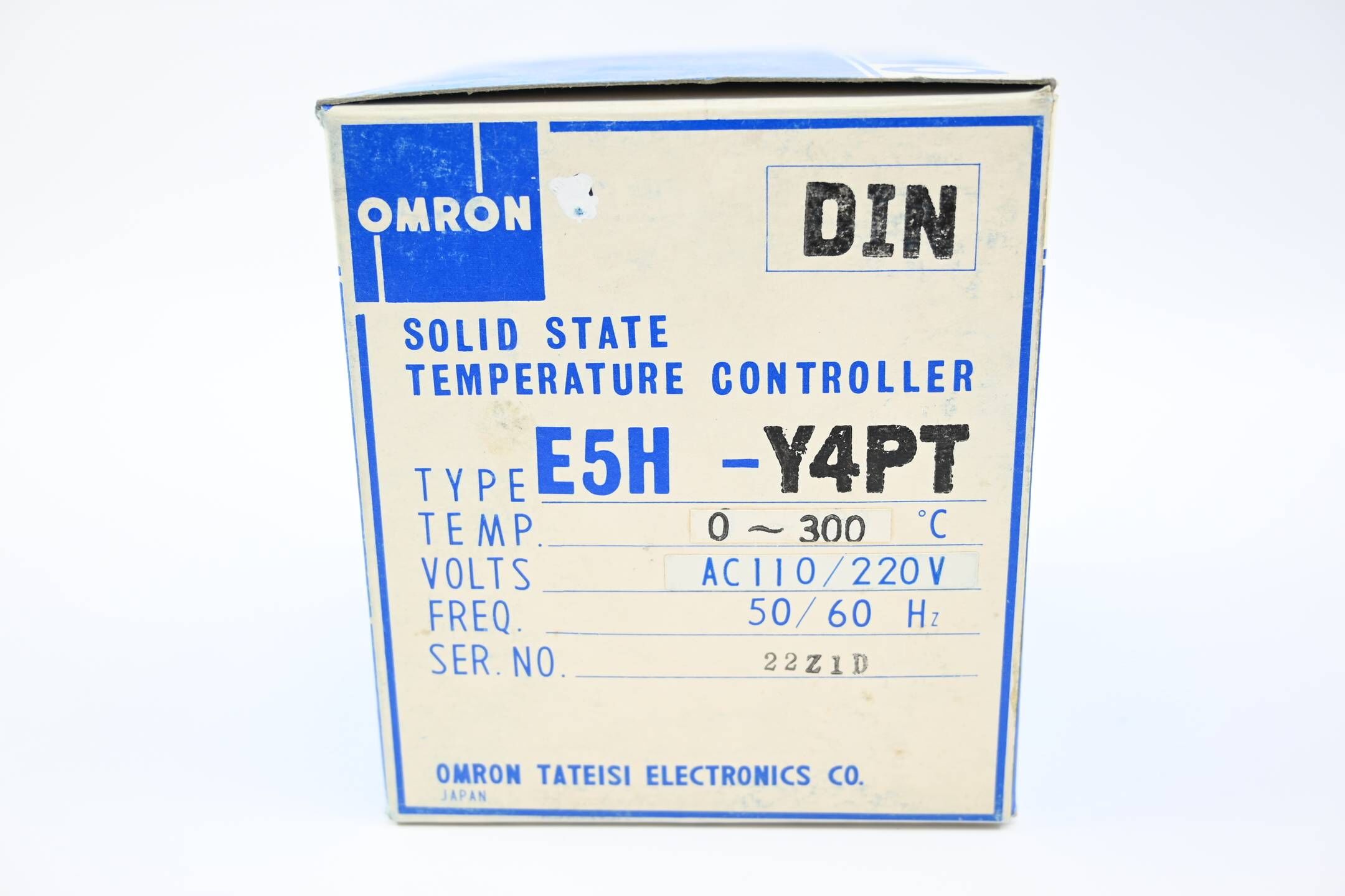 Omron Temperatur Controller 0-300°C 110/220 VAC ( E5H-Y4PT DIN )