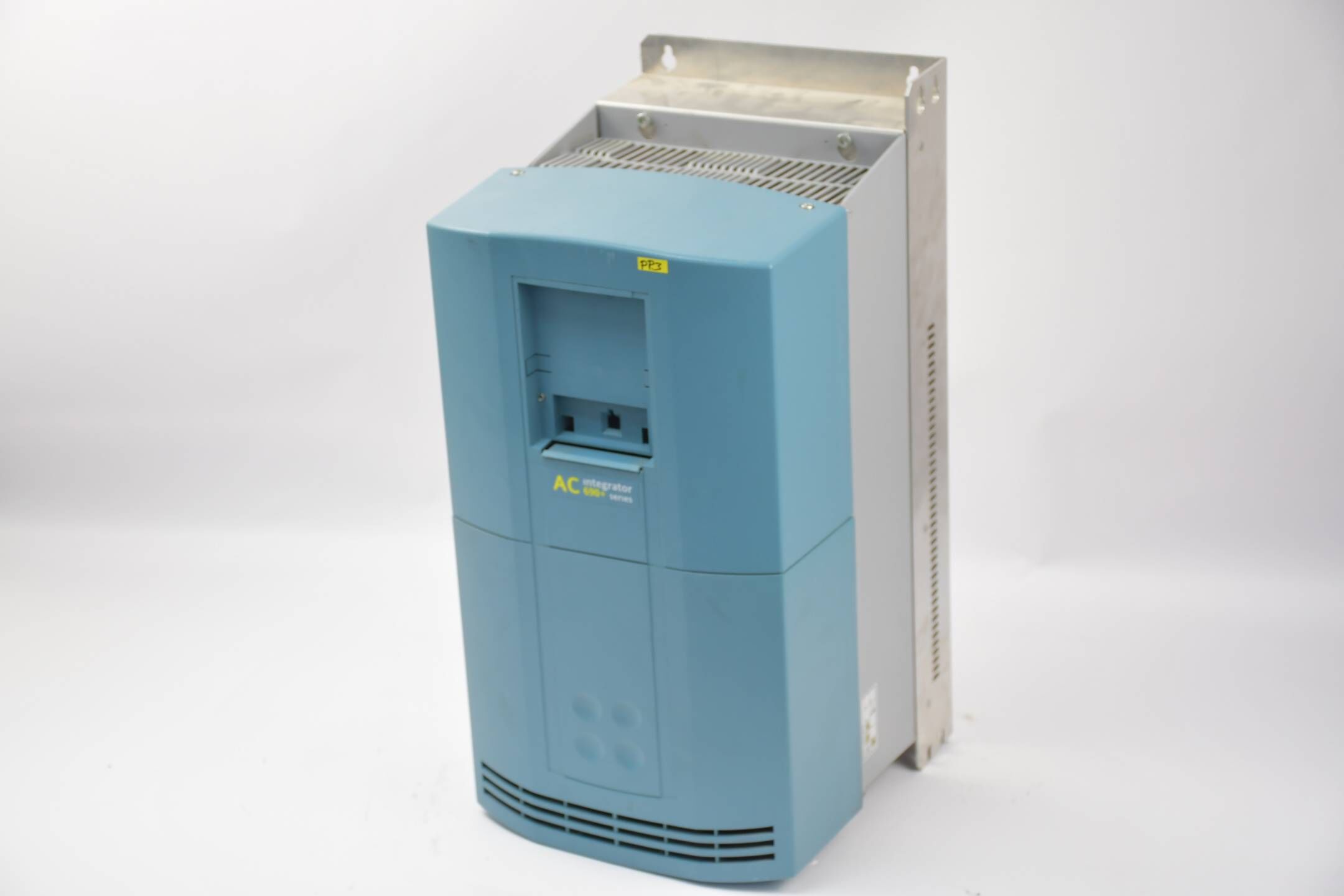 Eurotherm Drive AC integrator 690+ series 690P/0220/400/0010/GR/0/0/0/0/B0/0/0 