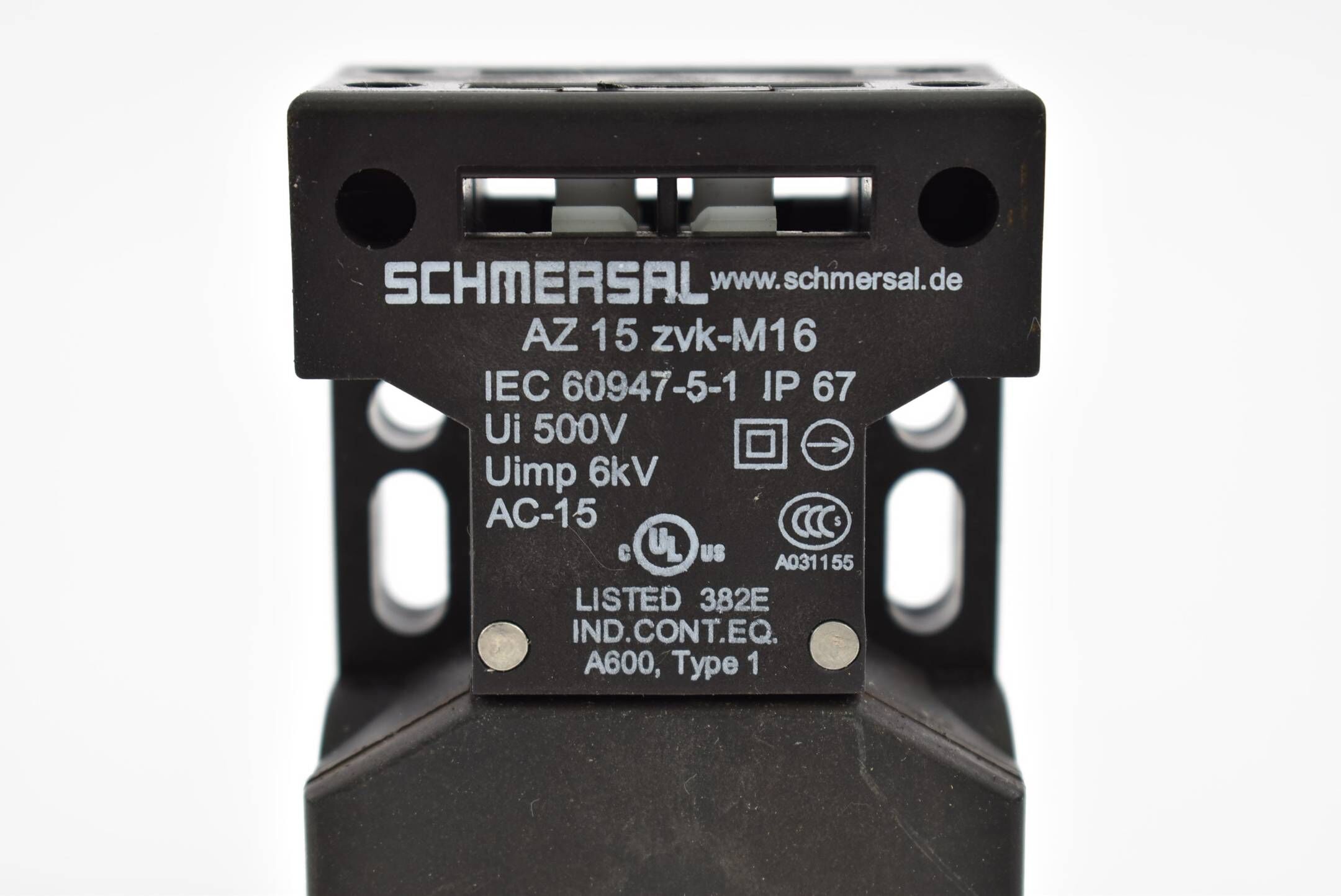 Schmersal Sicherheitsschalter 500 V 6kV AZ 15 zvk-M16