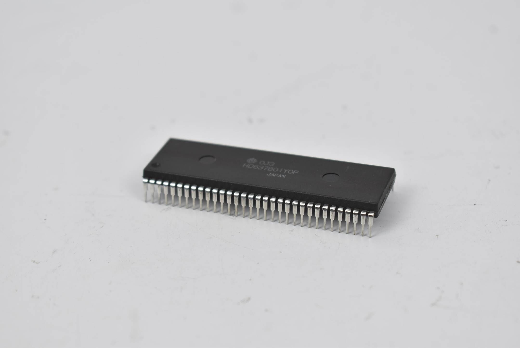 Hitachi Microcontroller 5 Stück HD637B01Y0P