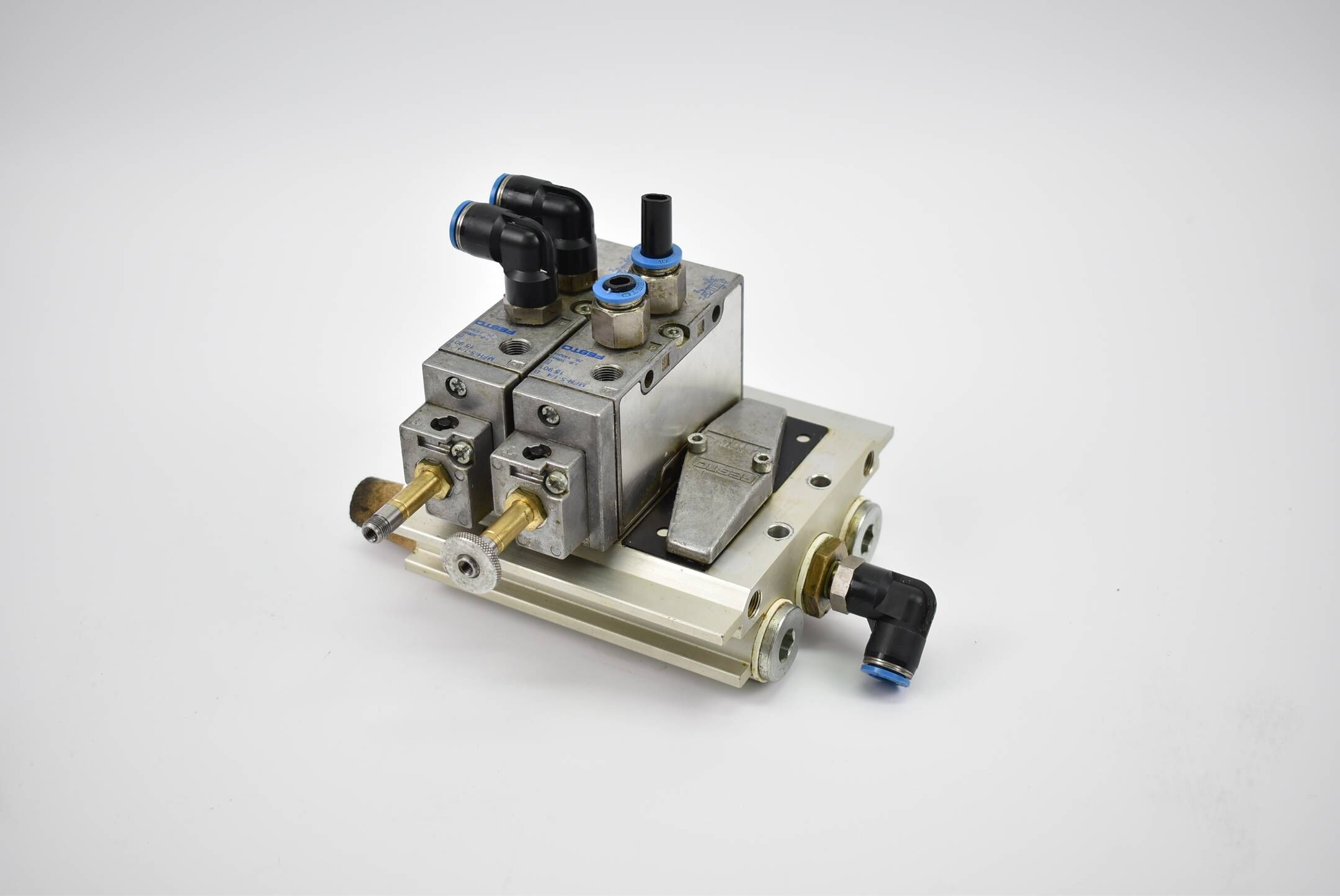 Festo Ventilinsel 2 x 15901 + 1 x 15862 + 1 x 30666