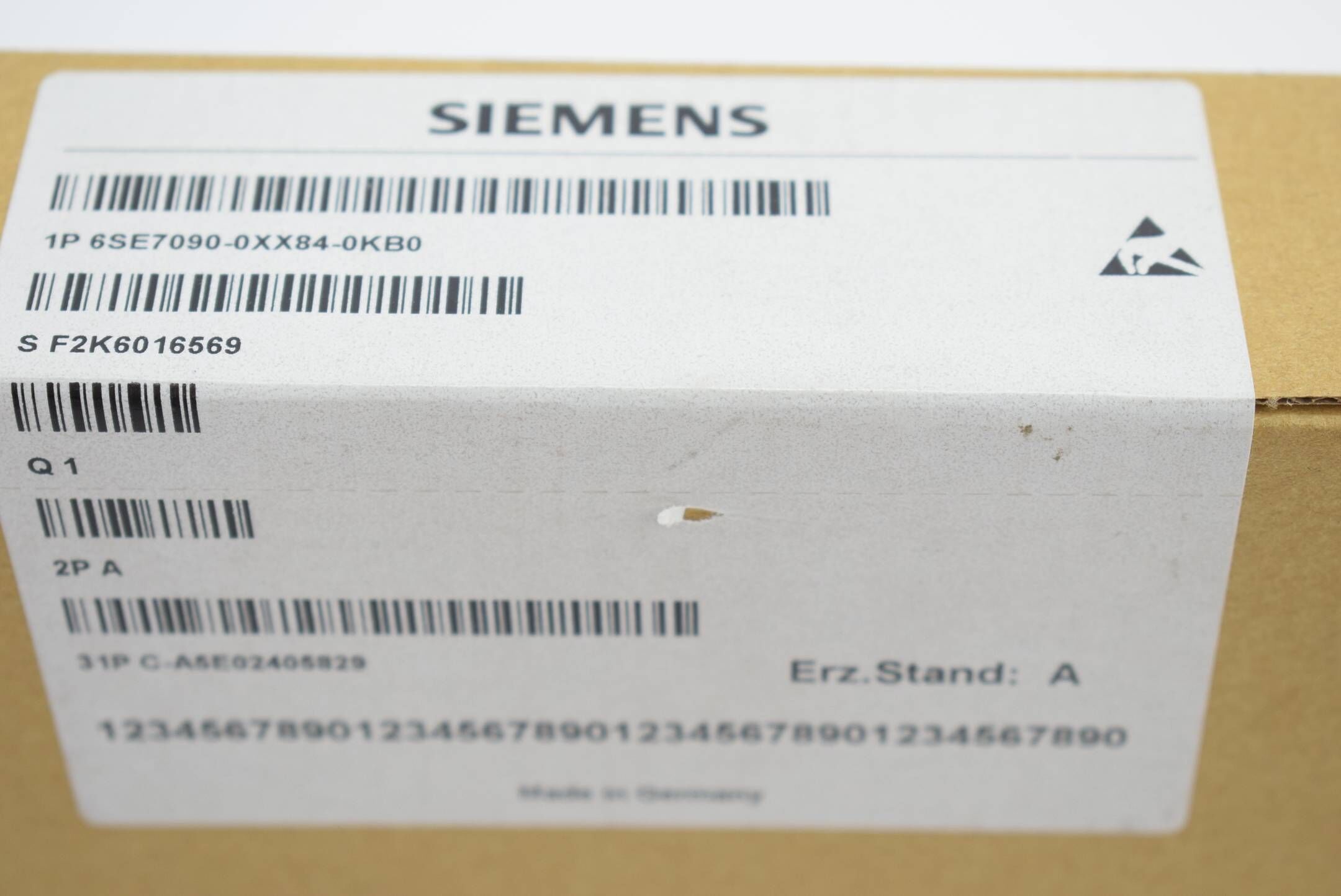 Siemens simovert Master Drive 6SE7090-0XX84-0KB0 ( 6SE7 090-0XX84-0KB0 )