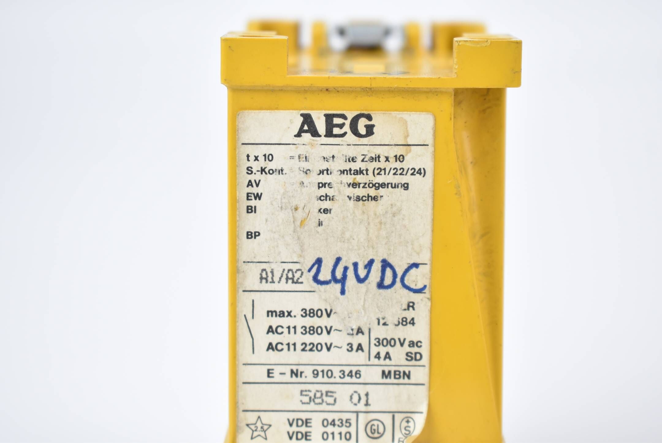 AEG MBN Zeitrelais 24VDC 585 01 ( 910.346 )