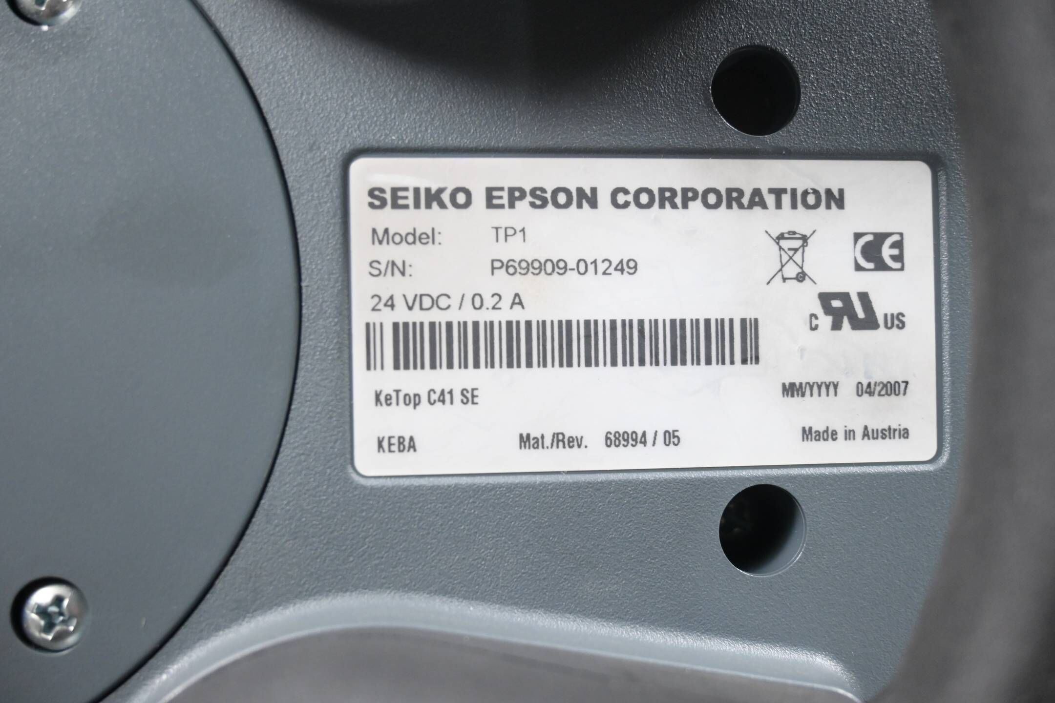 Stäubli Roboter TS40 F15/50WYB1/A/01 + Stäubli CS8C-TS40 + Epson Bedienpanel TP1