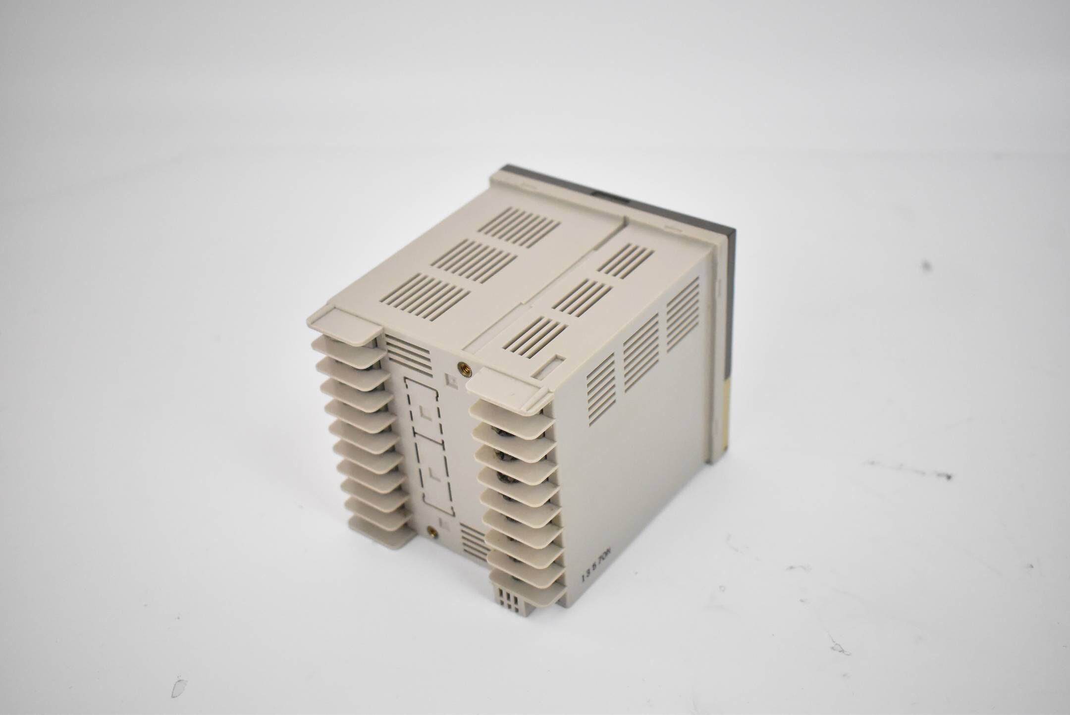 Omron Temperature Controller E5AX-PRR