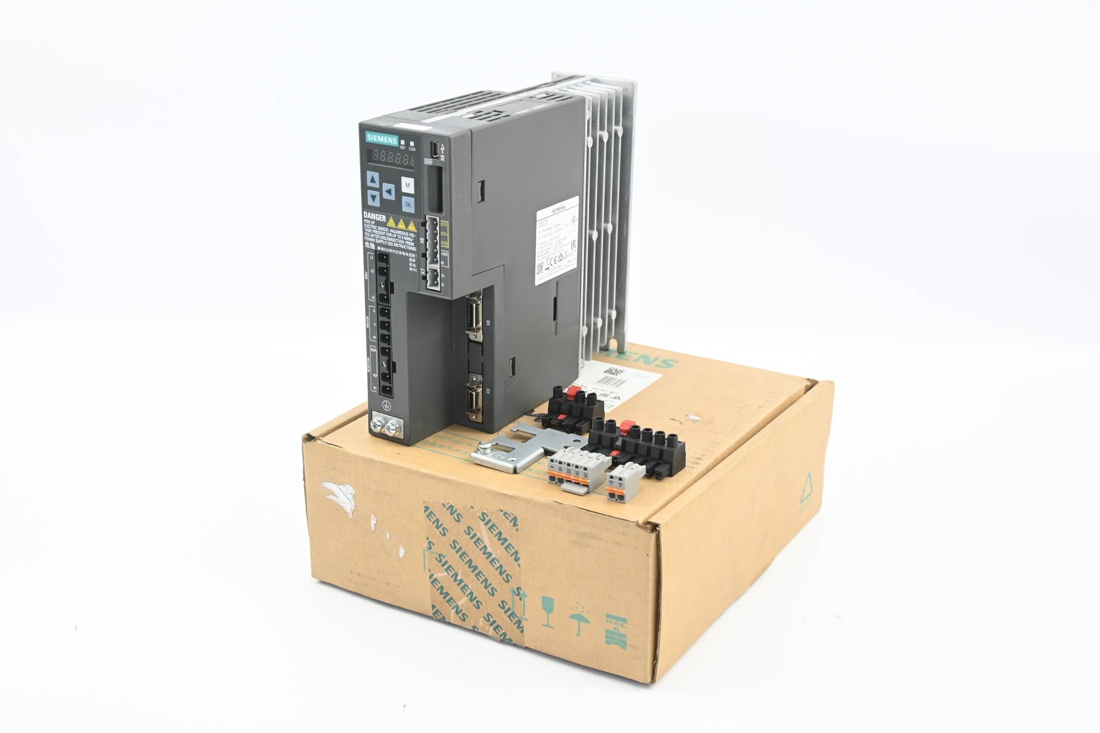 Siemens Sinamics V90 6SL3210-5FE10-4UF0 ( 6SL3 210-5FE10-4UF0 ) E.02