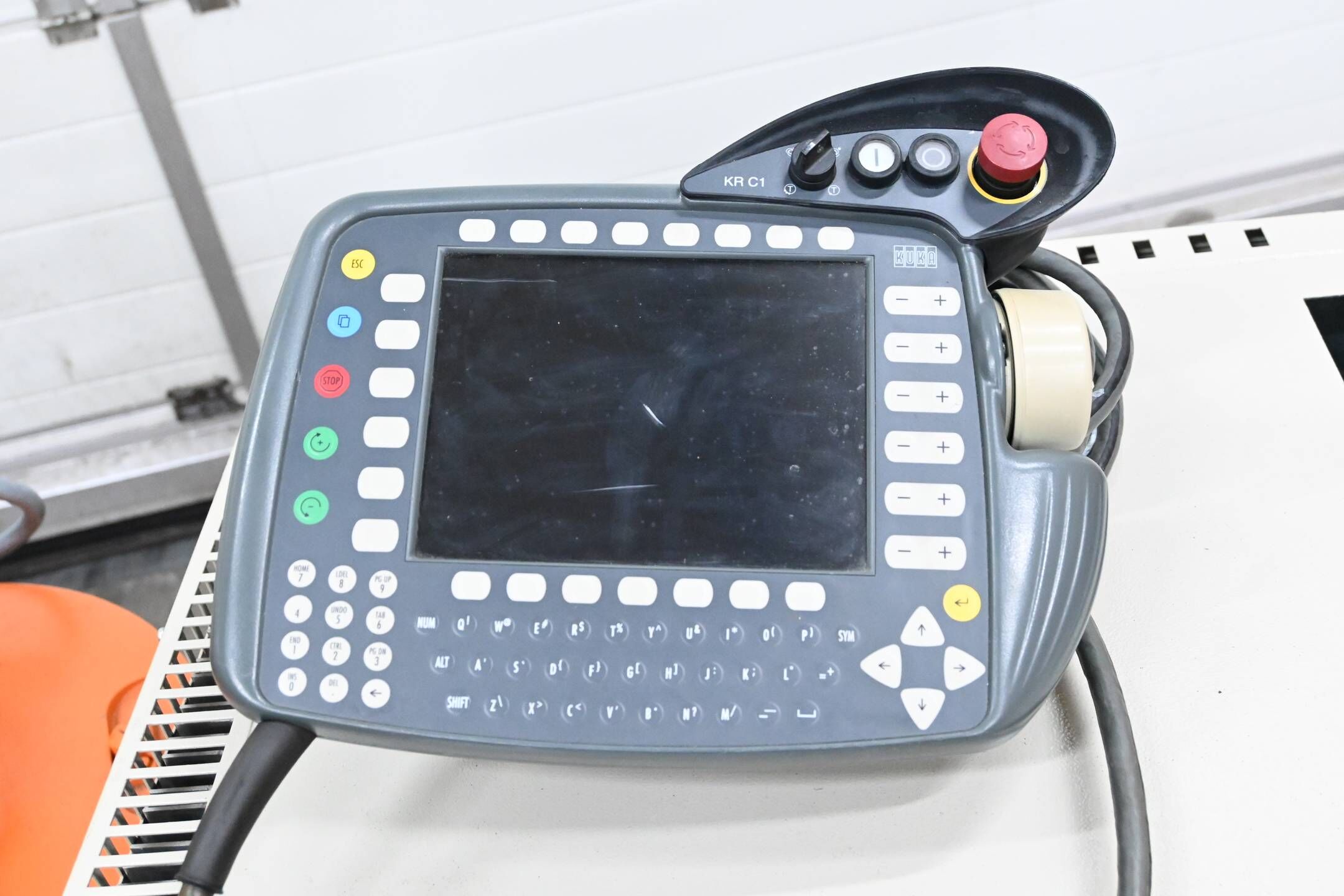 Kuka Roboter KR15/2 inkl. Schaltschrank K C1 + Bedienpanel KCP KR C1