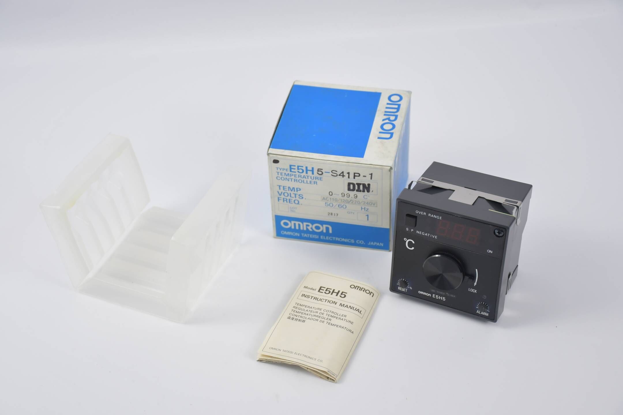 Omron Temperatur Controller ( 0-99.9C° AC110/120/220/240V ) E5H5-S41P-1-DIN