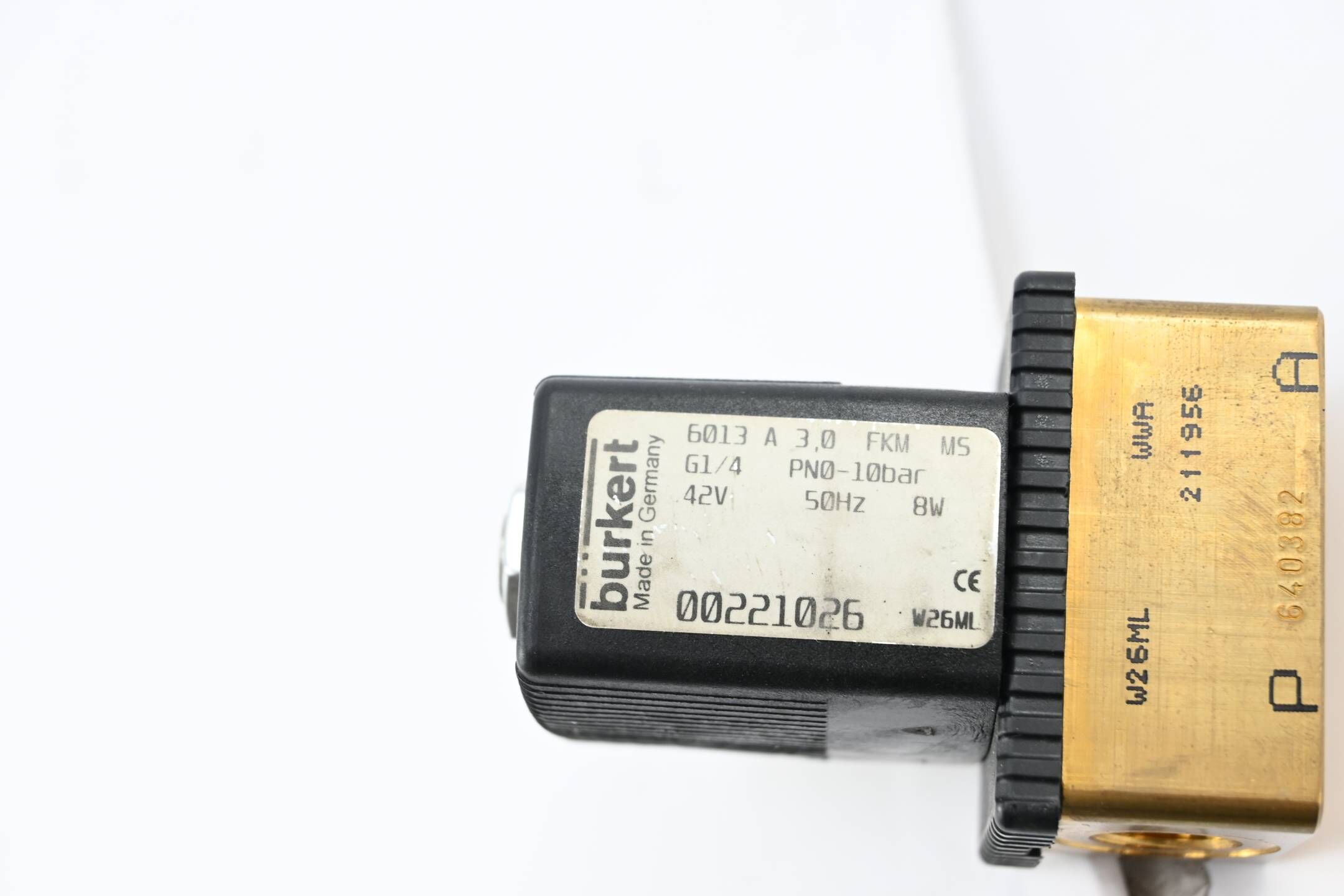 Bürkert 2/2-Wege-Magnetventil 6013 A 3,0 FKM MS G1/4 PN0-10bar ( 00221026 )
