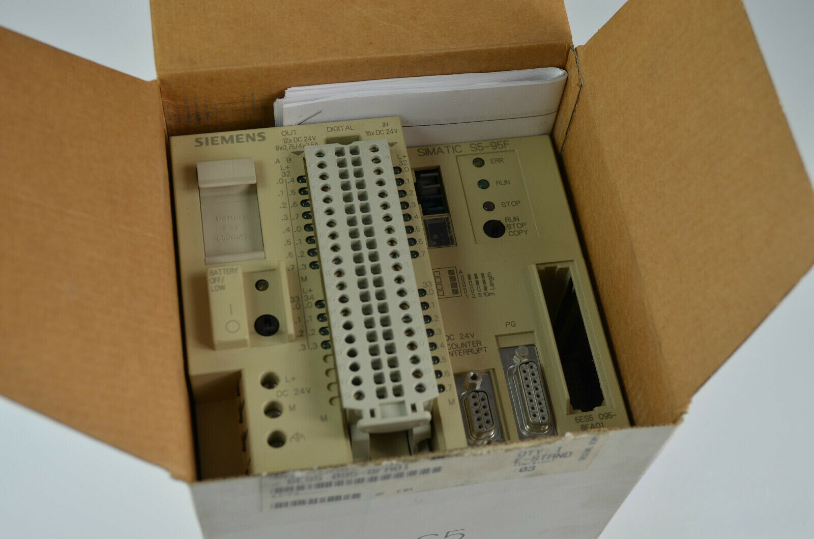 Siemens simatic S5 095F 6ES5095-8FA01 ( 6ES5 095-8FA01 )