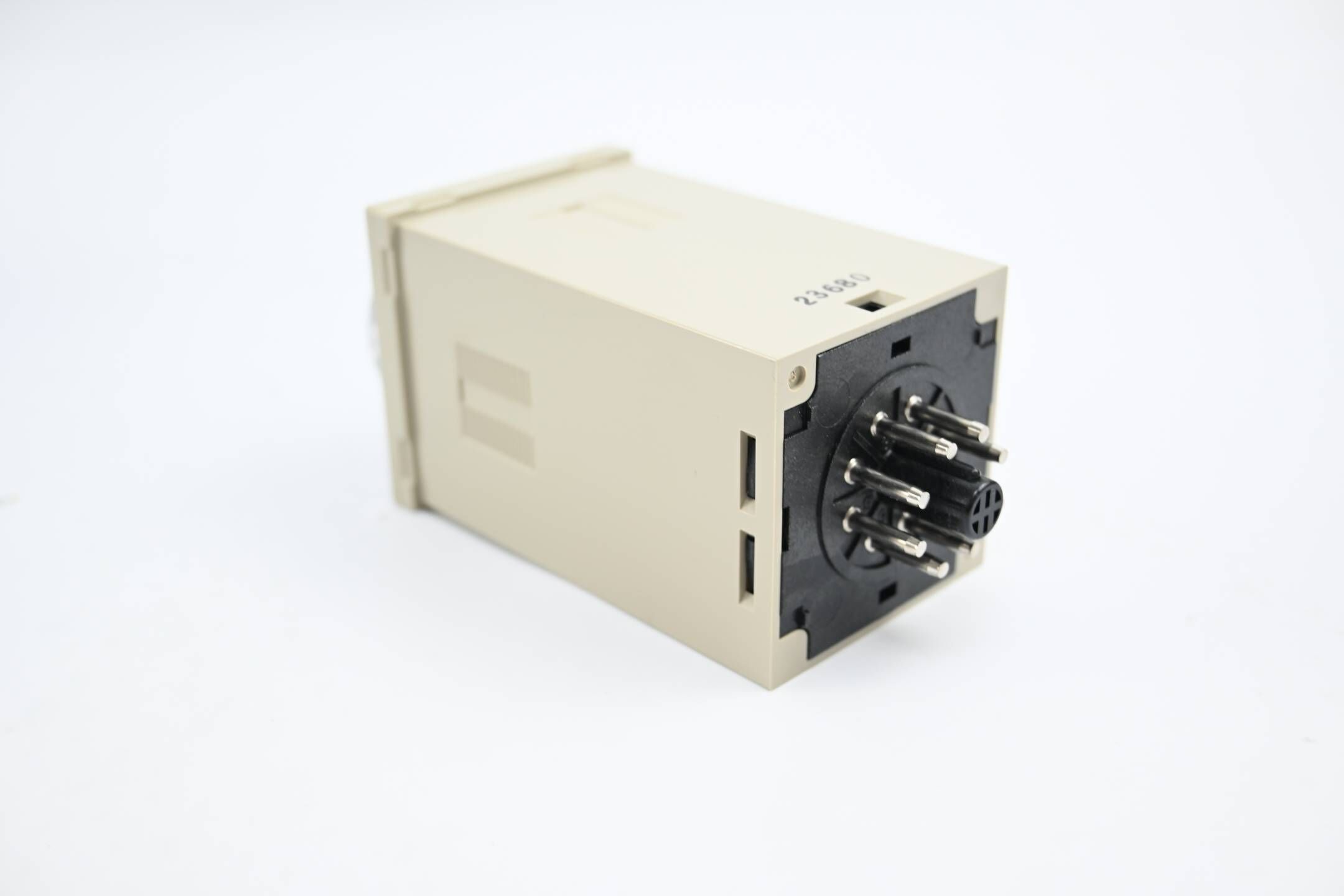 Omron Temperatur Controller 50-450 °C 110/120VAC ( E5C2-R20J-DIN )