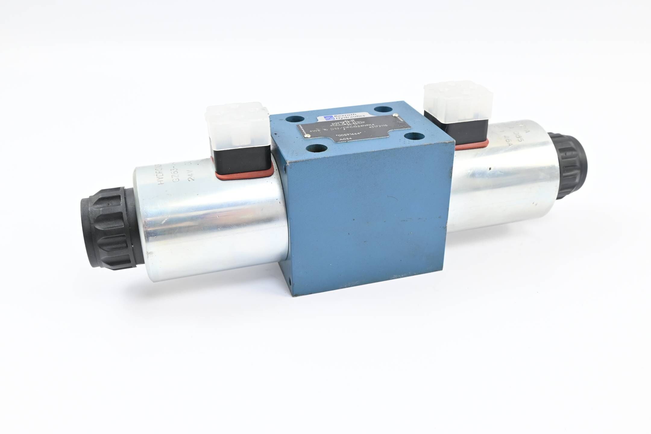 Rexroth Hydraulics Wegeschieberventil 4WE 10 D32/OFCG24N9K4 ( R900591664 )