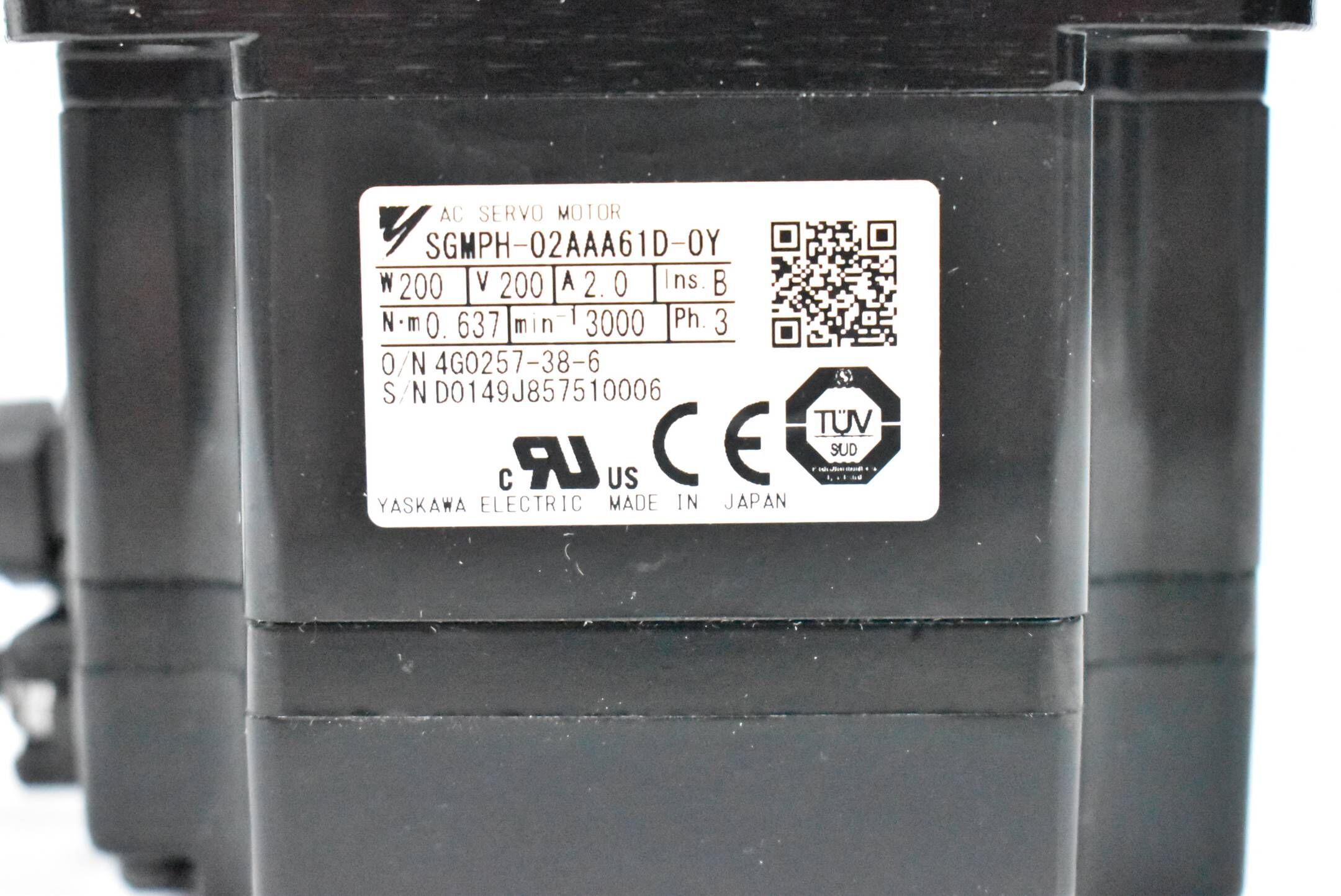 Yaskawa AC Servo Motor SGMPH-02AAA61D-0Y ( SGMPH02AAA61D0Y )