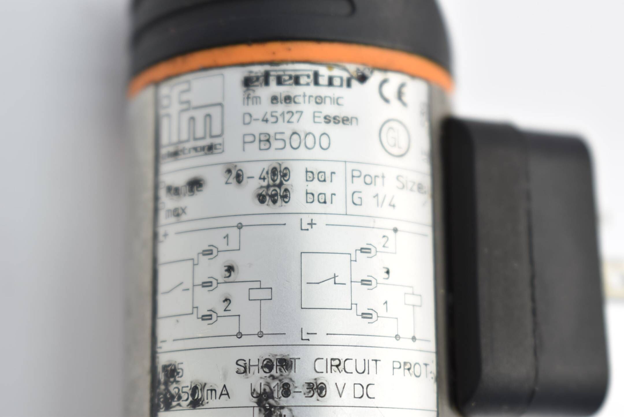 Ifm Drucksensor mit LED-Balkenanzeige IFM PB5000