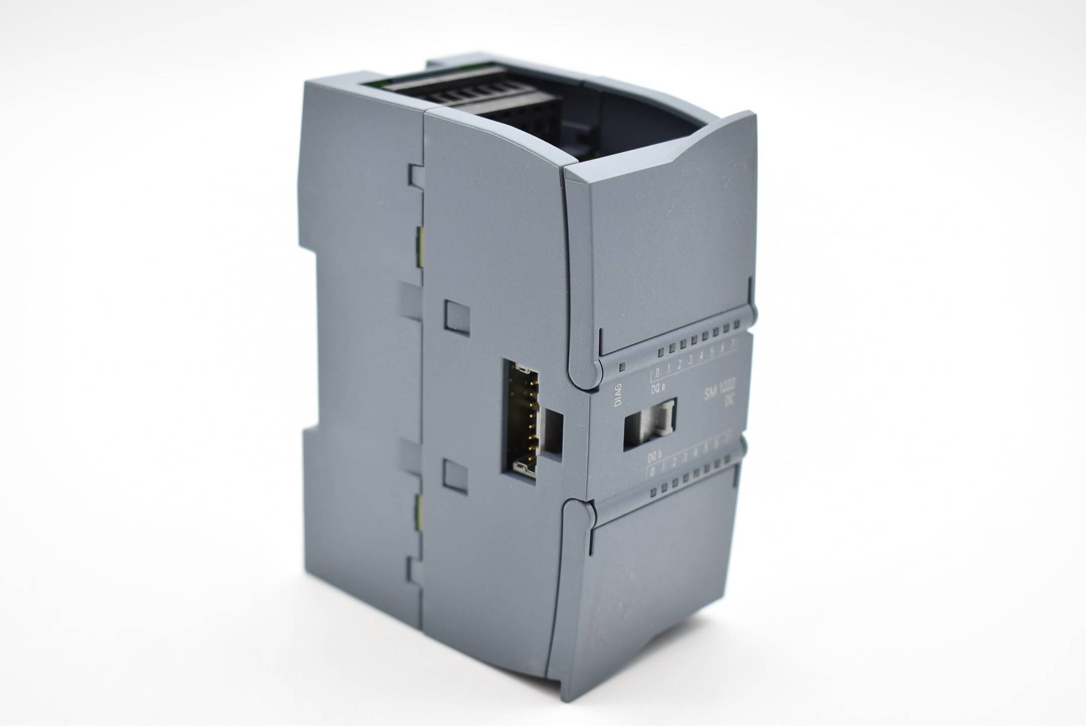 Siemens simatic S7-1200 6ES7 222-1BH32-0XB0 ( 6ES7222-1BH32-0XB0 ) E.2