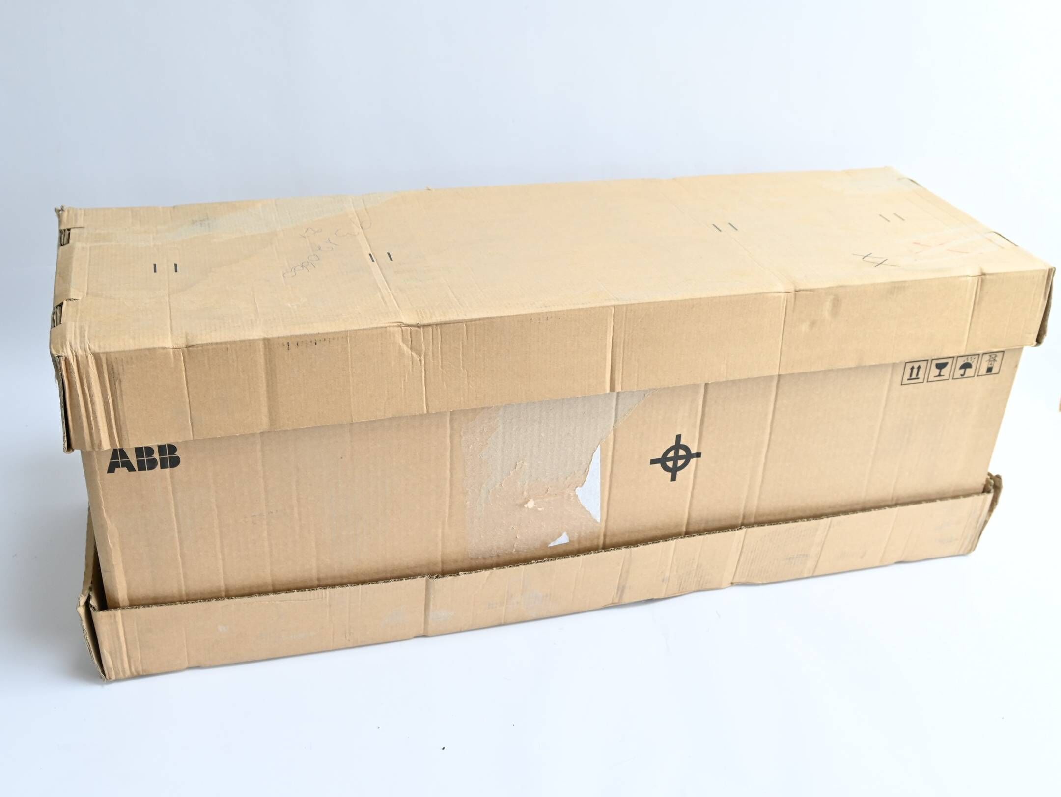 ABB Frequenzumrichter ACS880-01-035A-7+D150+L502+N5050+N8015