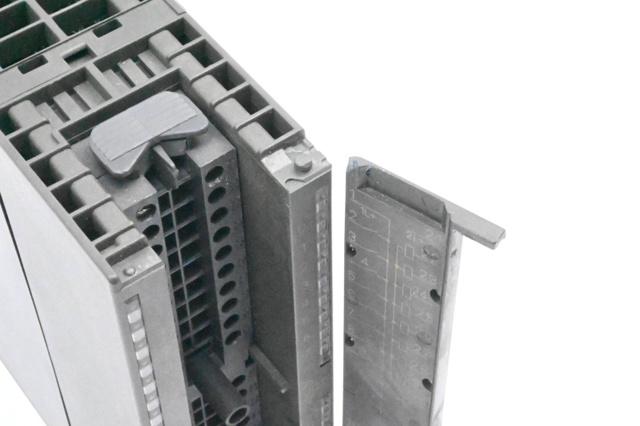 Siemens Simatic S7-300 6ES7323-1BL00-0AA0 ( 6ES7 323-1BL00-0AA0 )