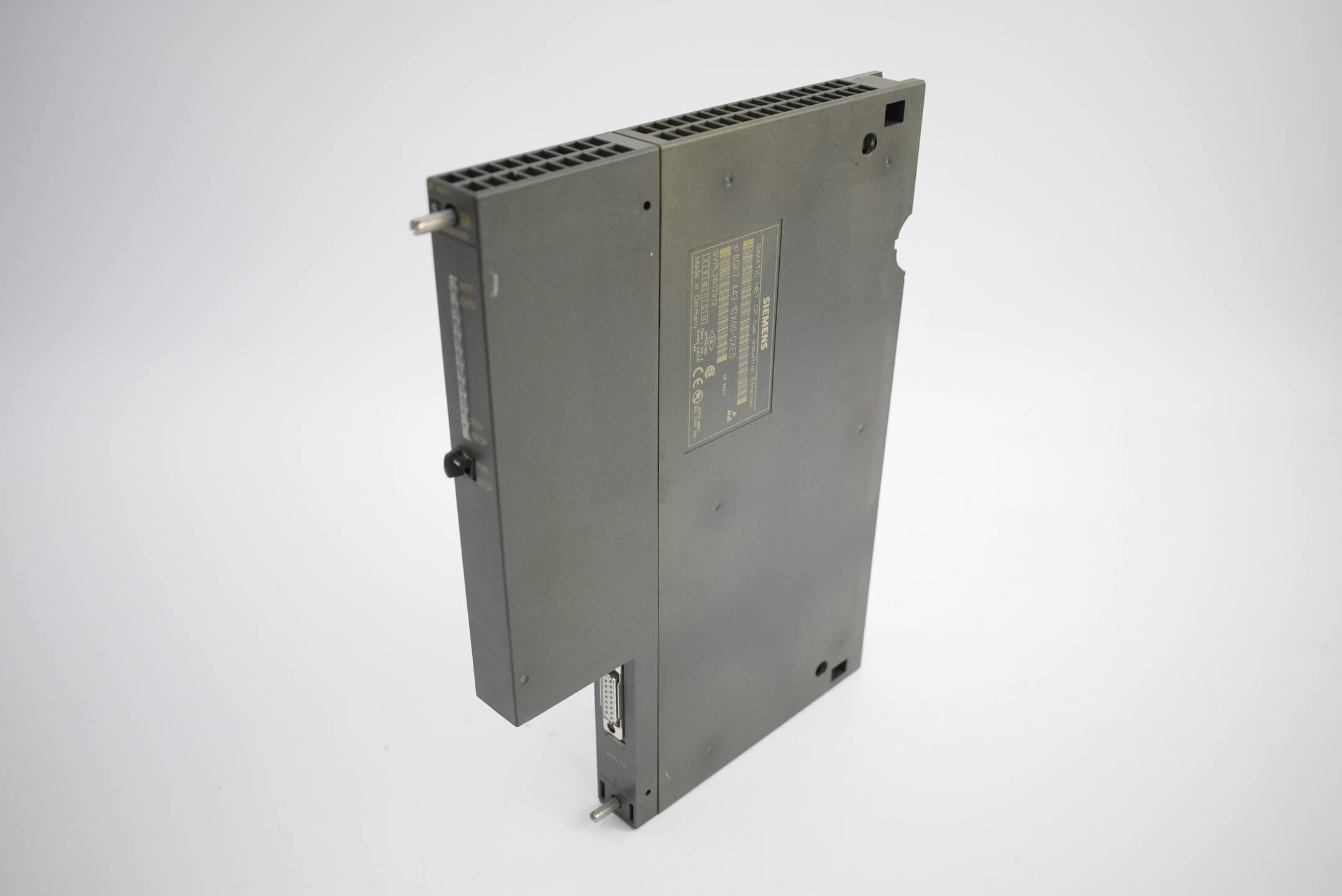 Siemens simatic S7 CP 443-1 6GK7 443-1BX00-0XE0 ( 6GK7443-1BX00-0XE0 ) E8