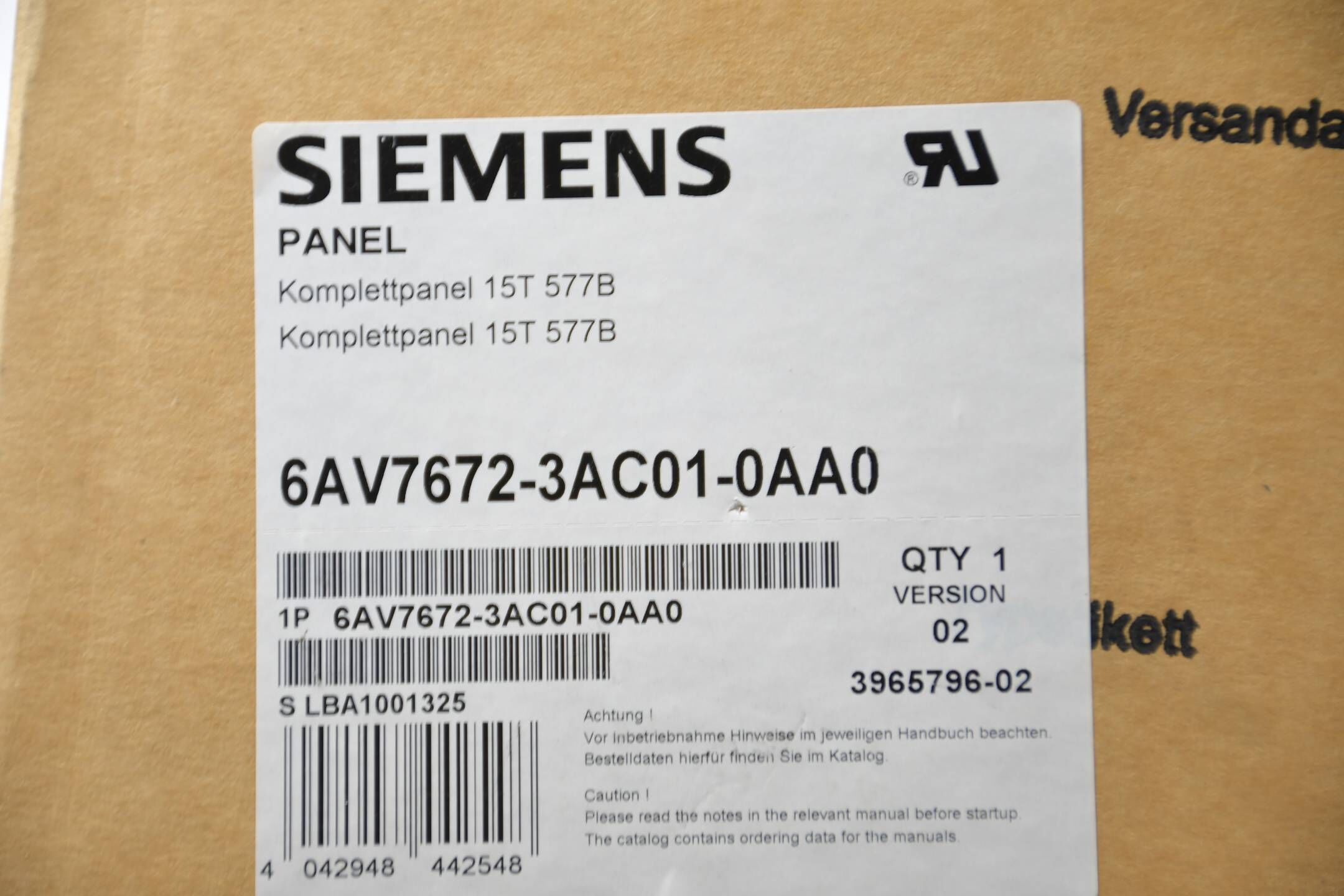 Siemens simatic Panel PC 577B 6AV7672-3AC01-0AA0 ( 6AV7 672-3AC01-0AA0 ) E2