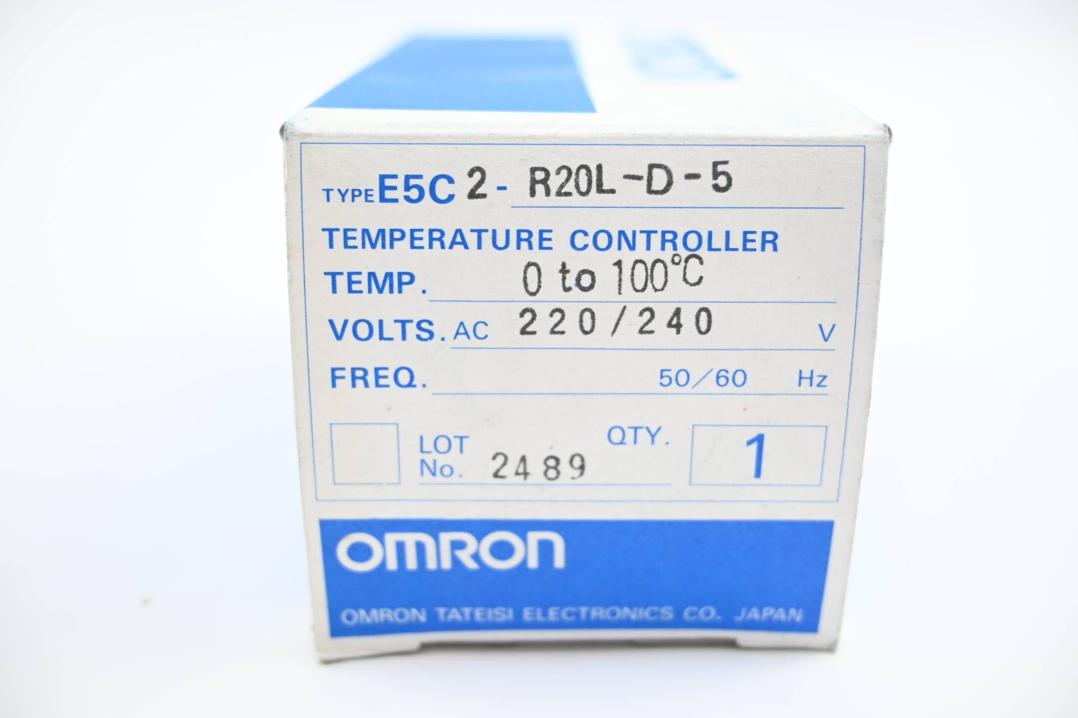 Omron Temperatur Controller 0-100°C 220/240 VAC ( E5C2-R20L-D-5 )