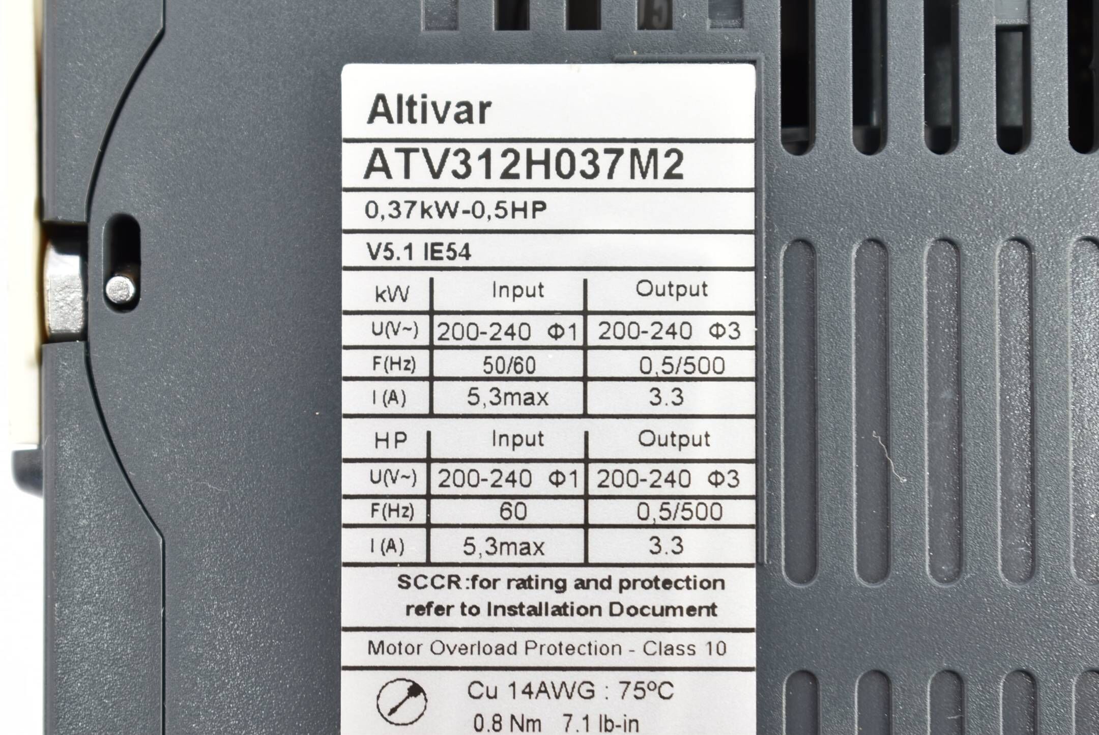 Schneider electric Frequenzumrichter 200-240 V 50/60 Hz 5,3 A ATV312H037M2 