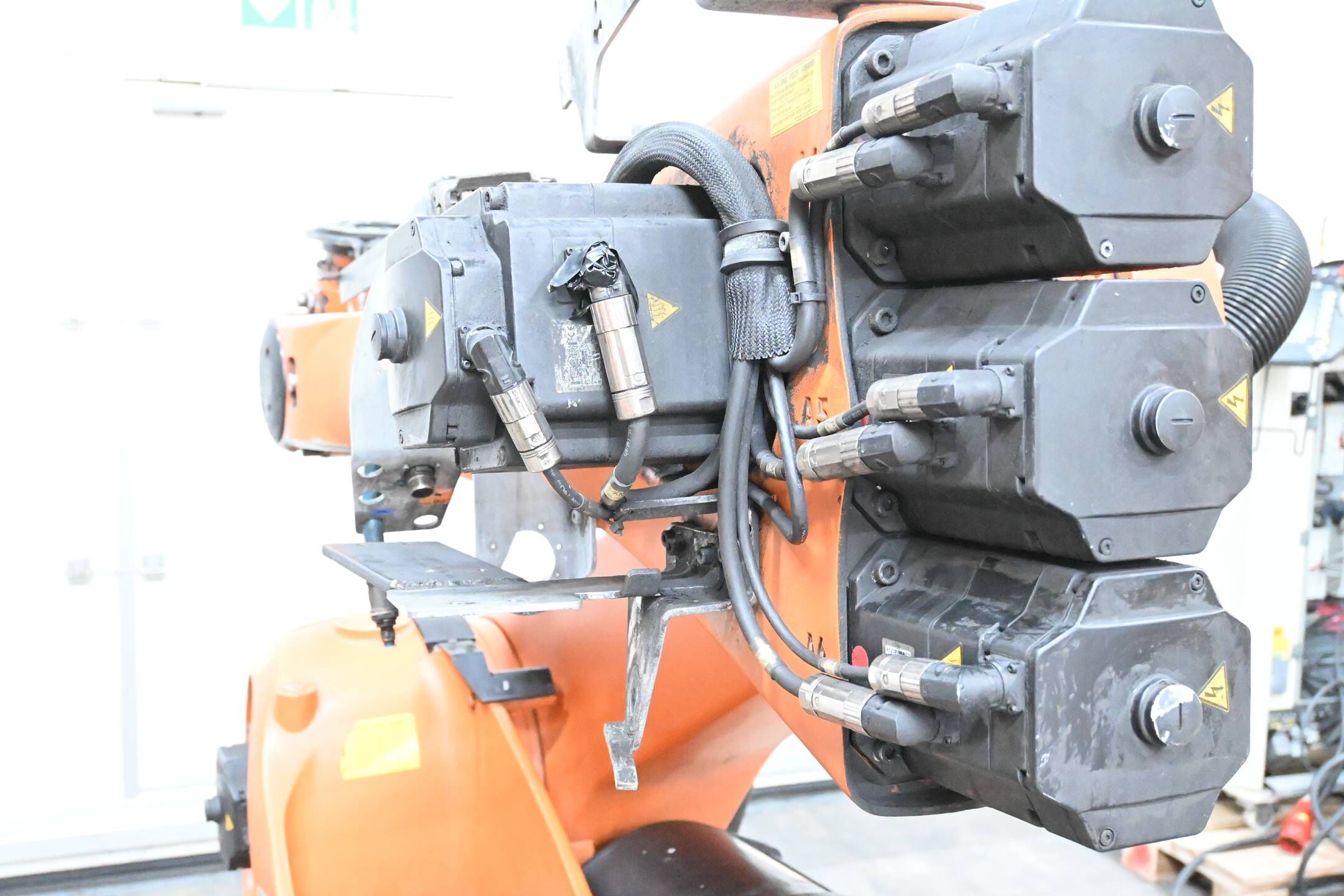 Kuka Industrieroboter KR 180 L150-2 2000 ( 0000122538 ) 