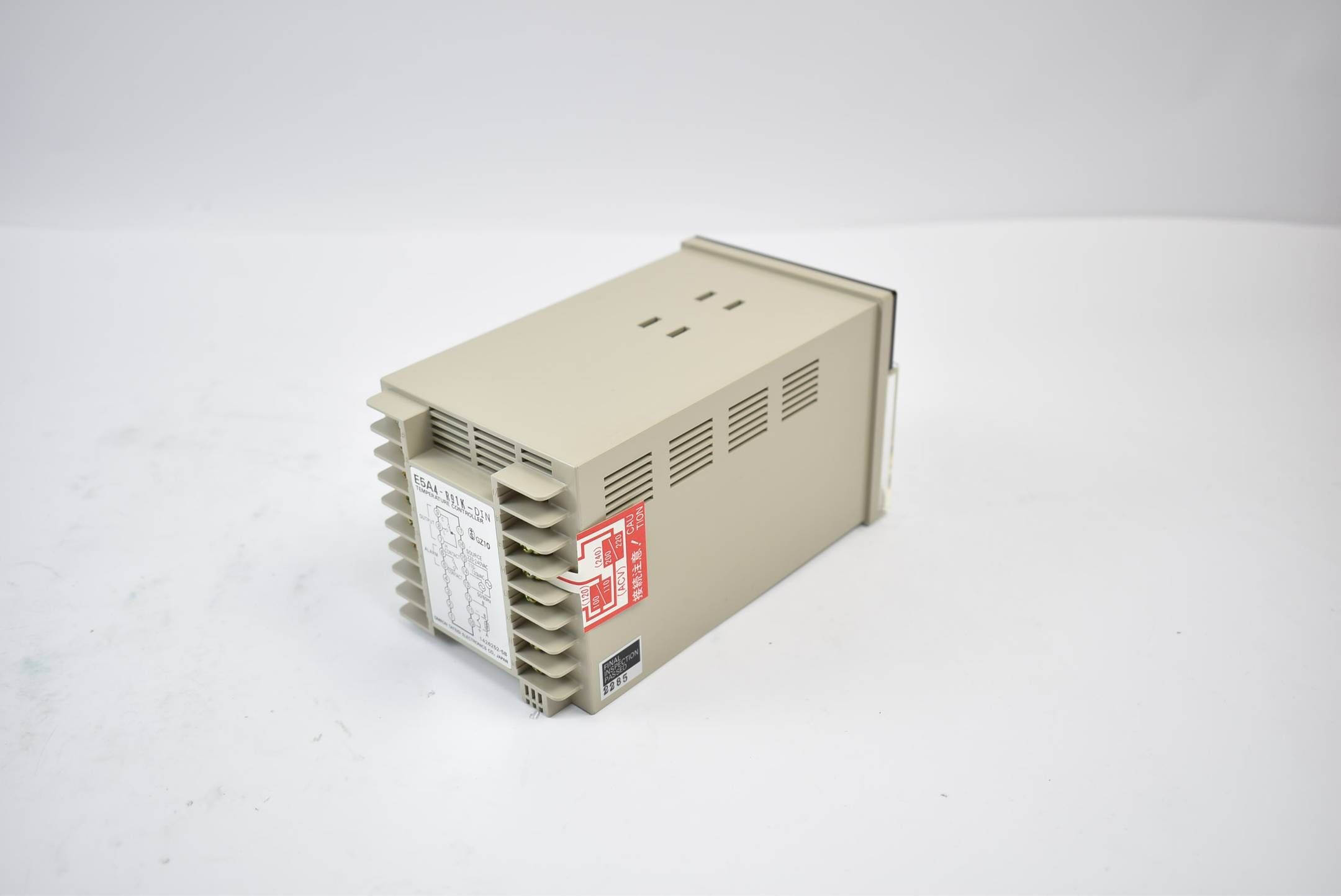 Omron Temperature Controller E5A4-R91K-DIN 0-1200°C AC110/120 / 220/240V