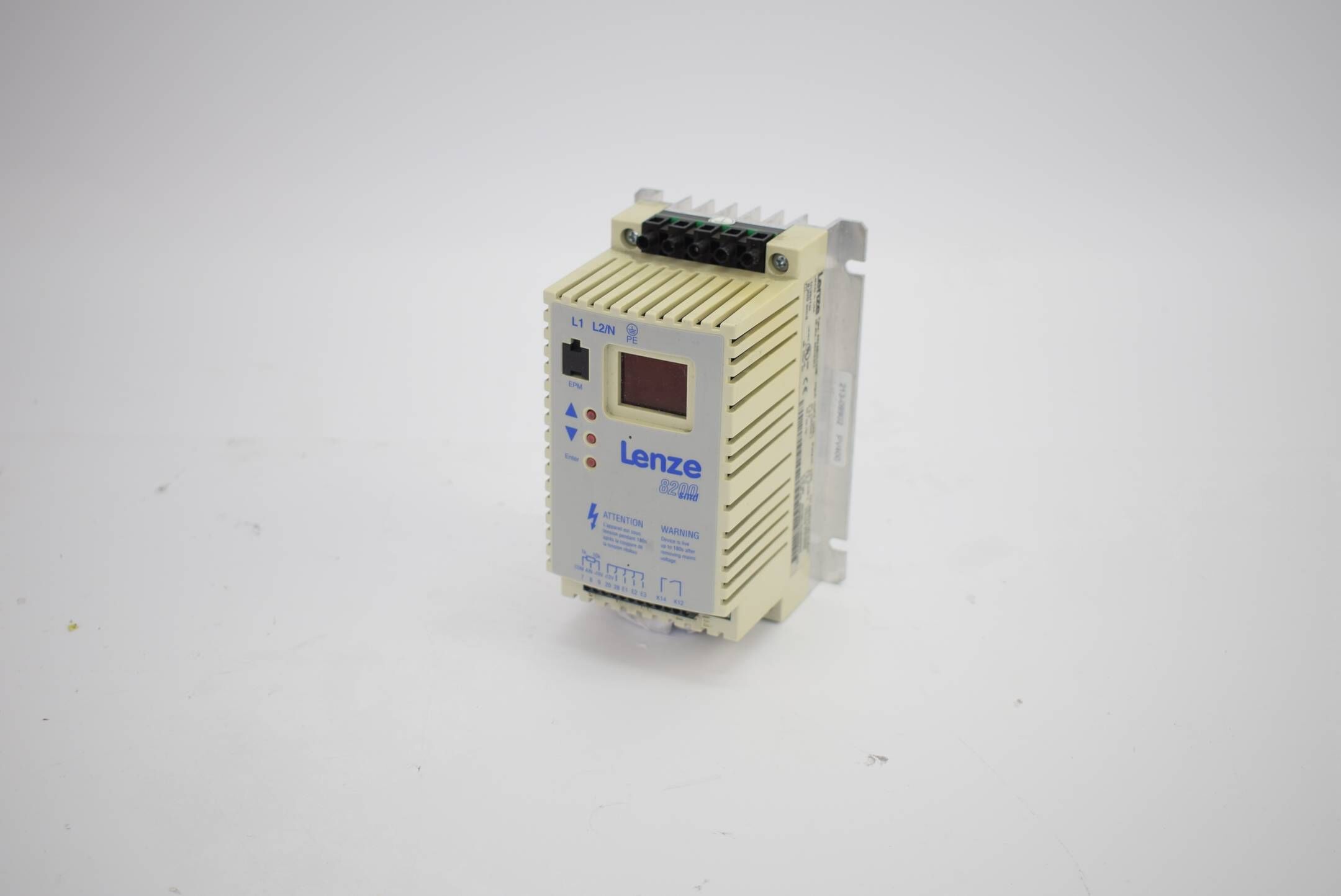 Lenze Frequenzumrichter Inverter 8200 smd E82EB551X2B ( 00419011 )