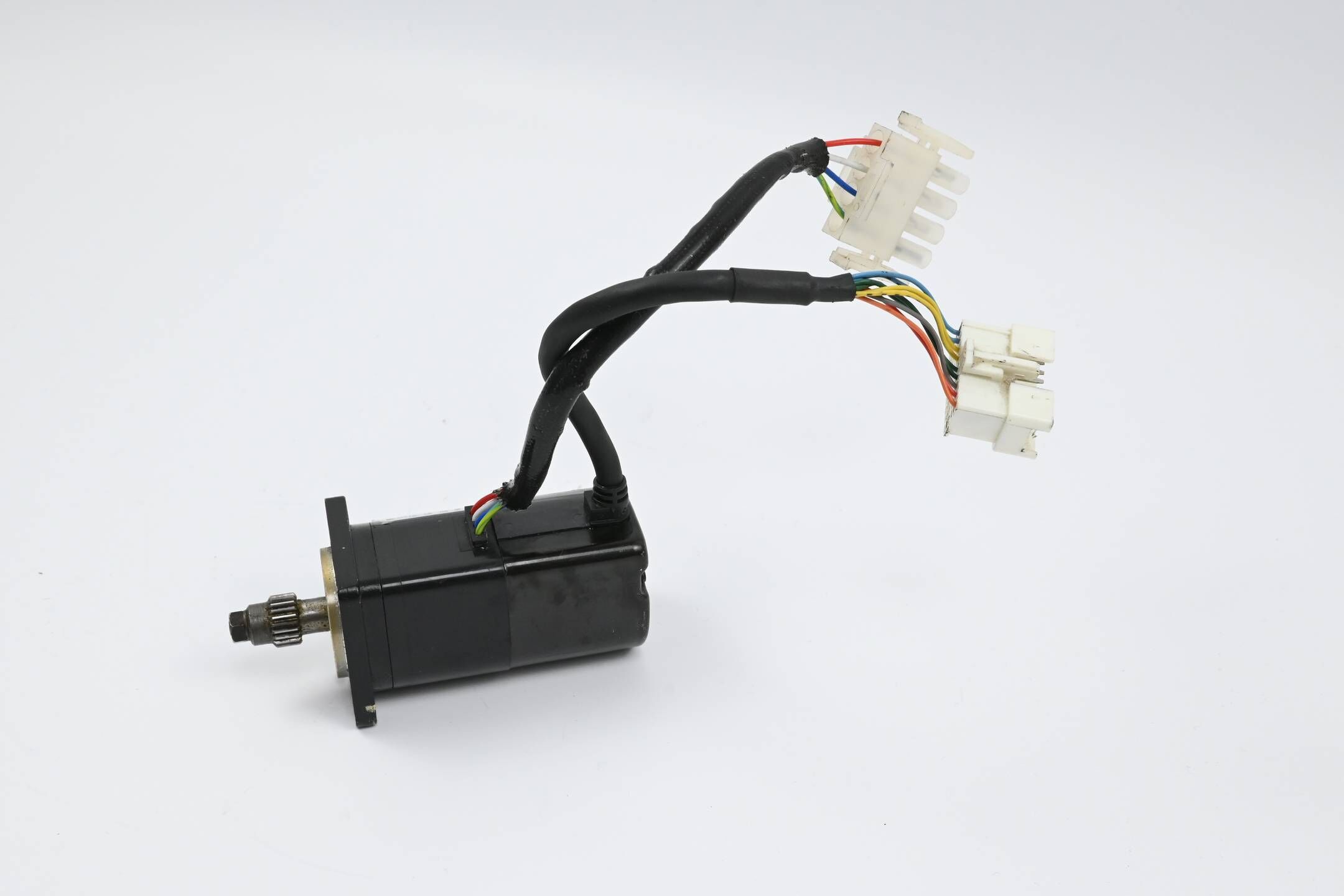 Yaskawa AC Servomotor SGM-A3A3FJ71 ( SGMA3A3FJ71 )