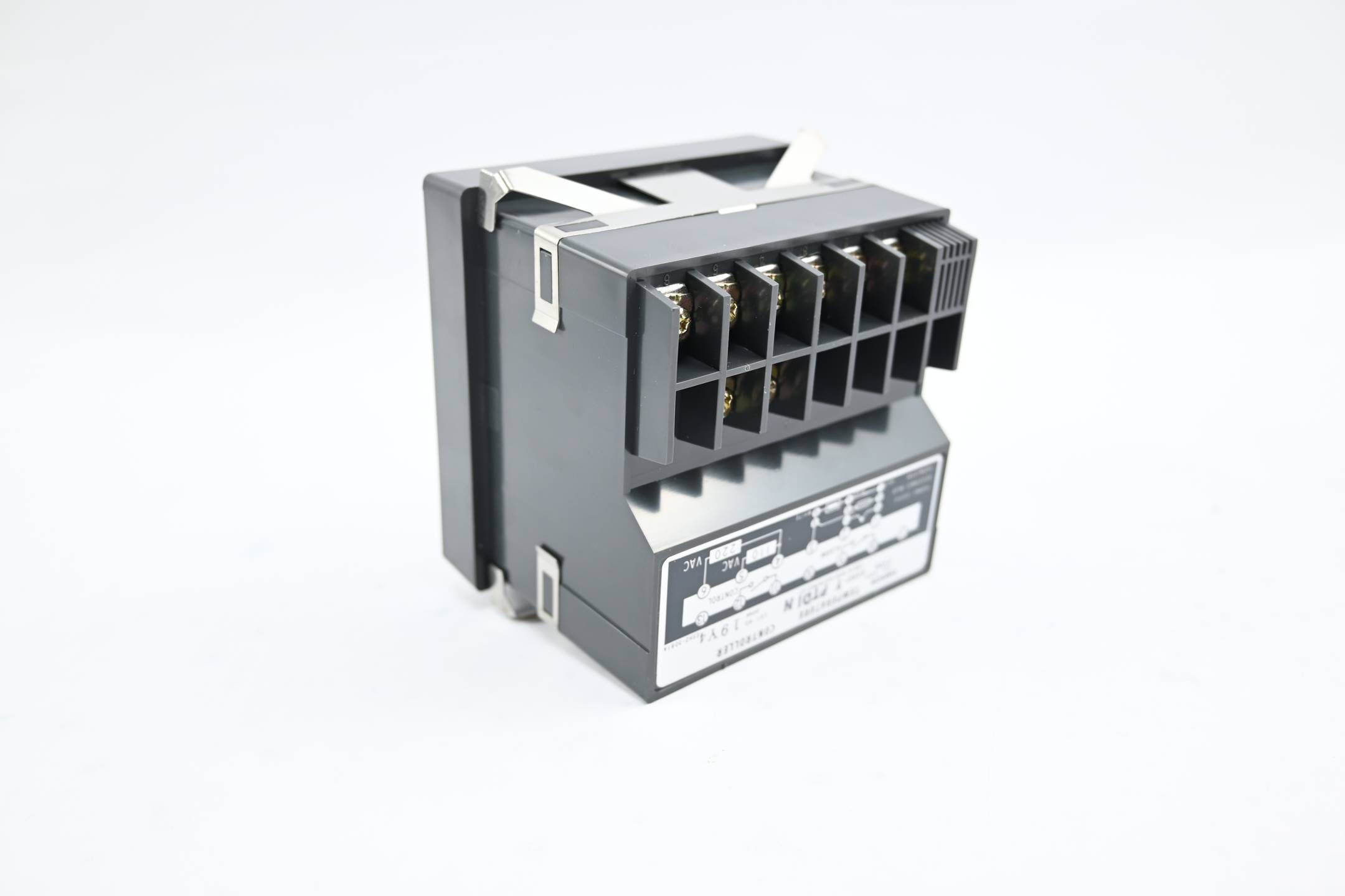 Omron Temperatur Controller 0-100°C 110/220VAC ( E5H2-YPT DIN )(E5H2-YPTDIN )