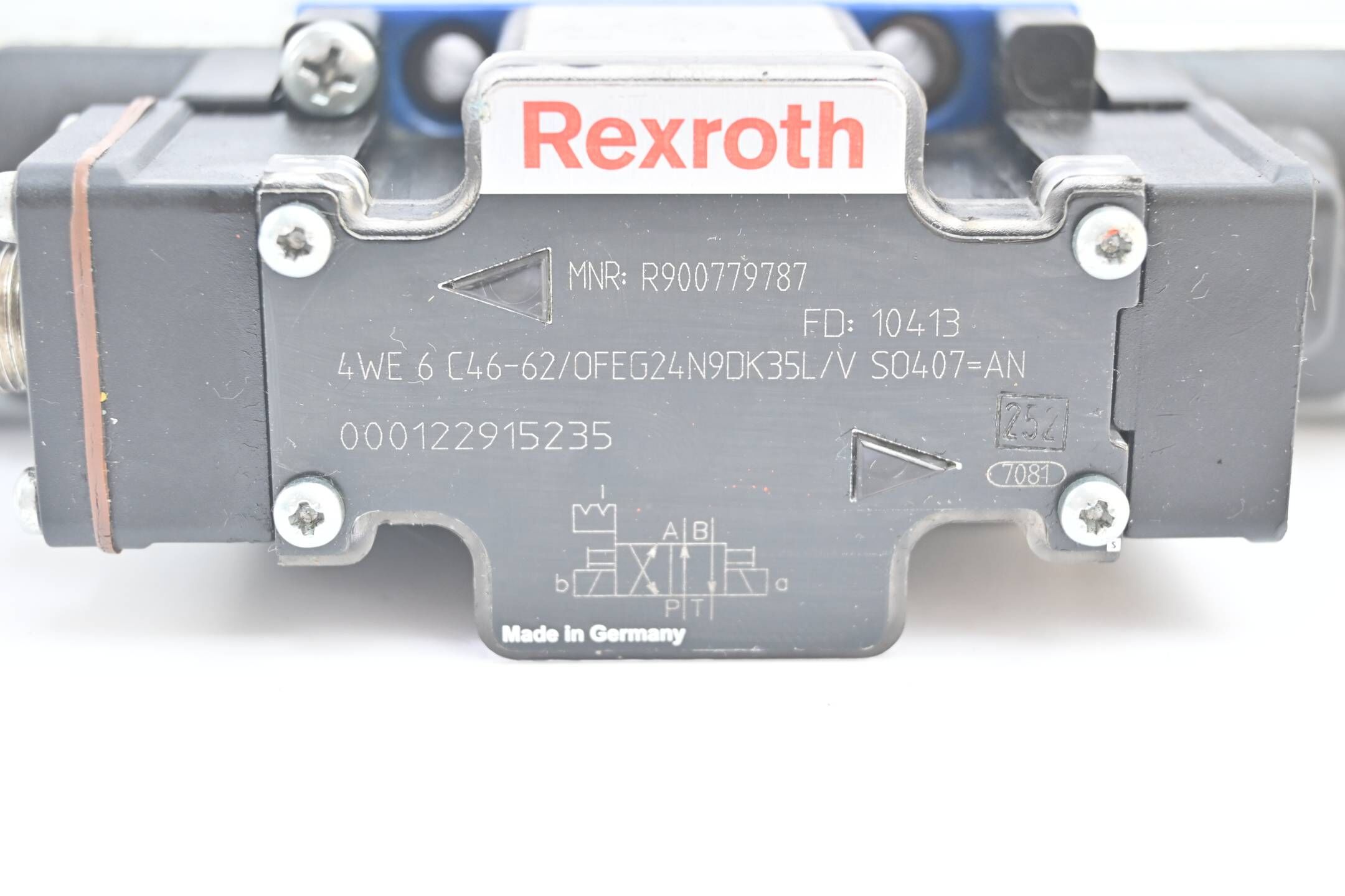 Rexroth Wegeschieberventil 4WE 6 C46-62/OFEG24N9DK35L/V SO407=AN ( R900779787 )