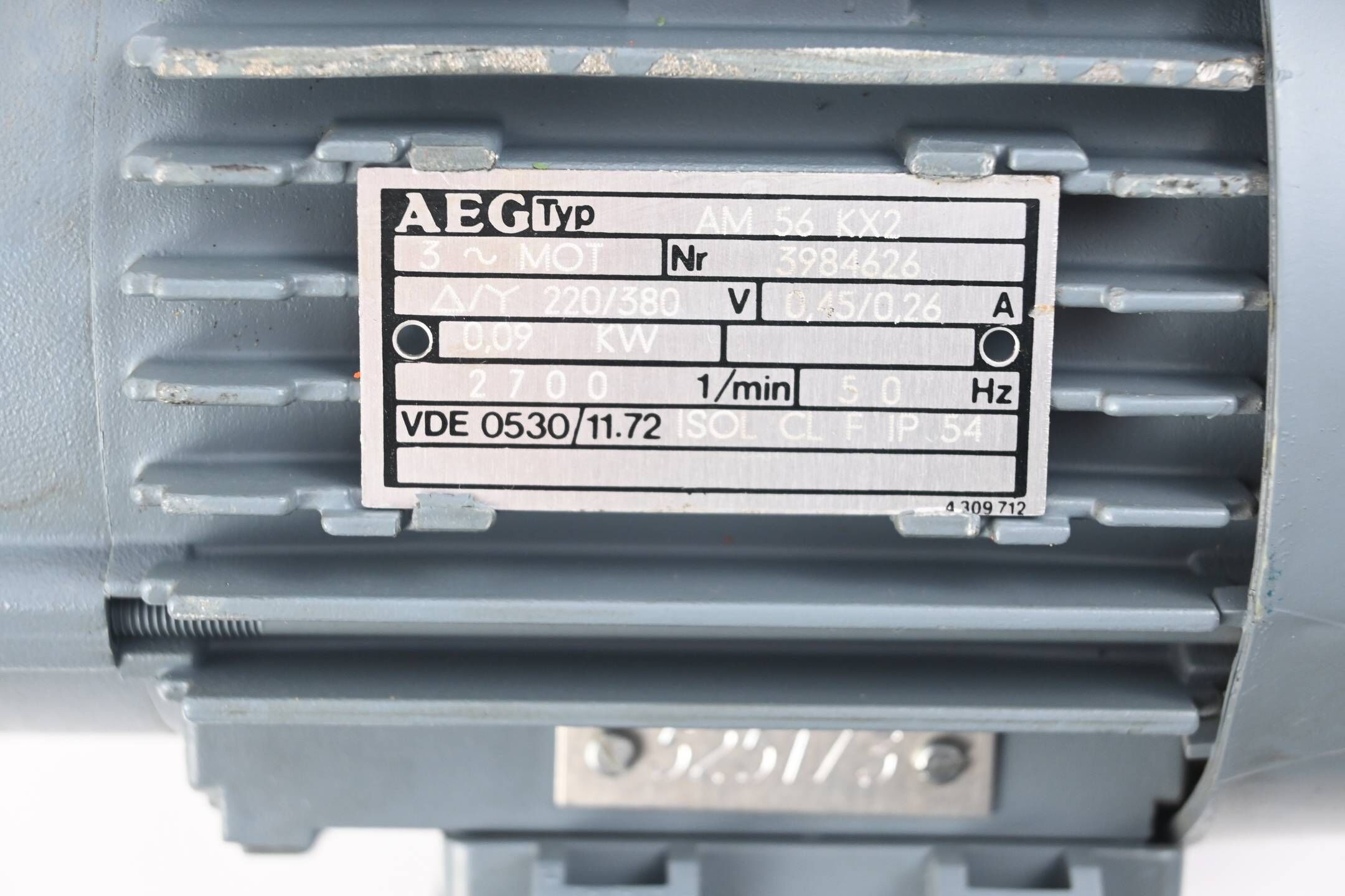 AEG 3~ Motor AM 56 KX2 ( AM56KX2 ) 220/380V 0,45/0,26A 0,09kW 2700/min