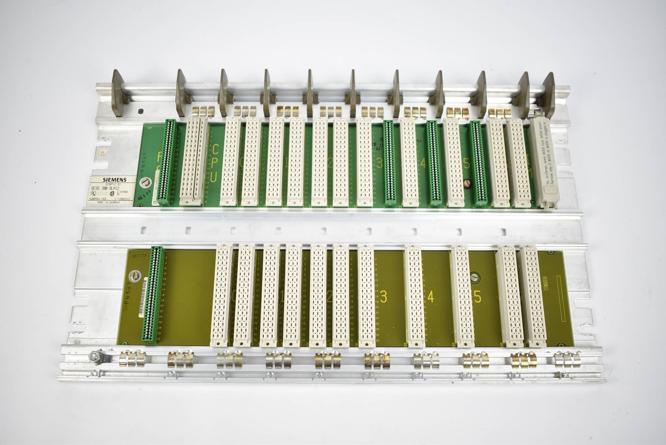 Siemens Simatic S5 CR 700-3 6ES5700-3LA12 ( 6ES5 700-3LA12 ) E.01