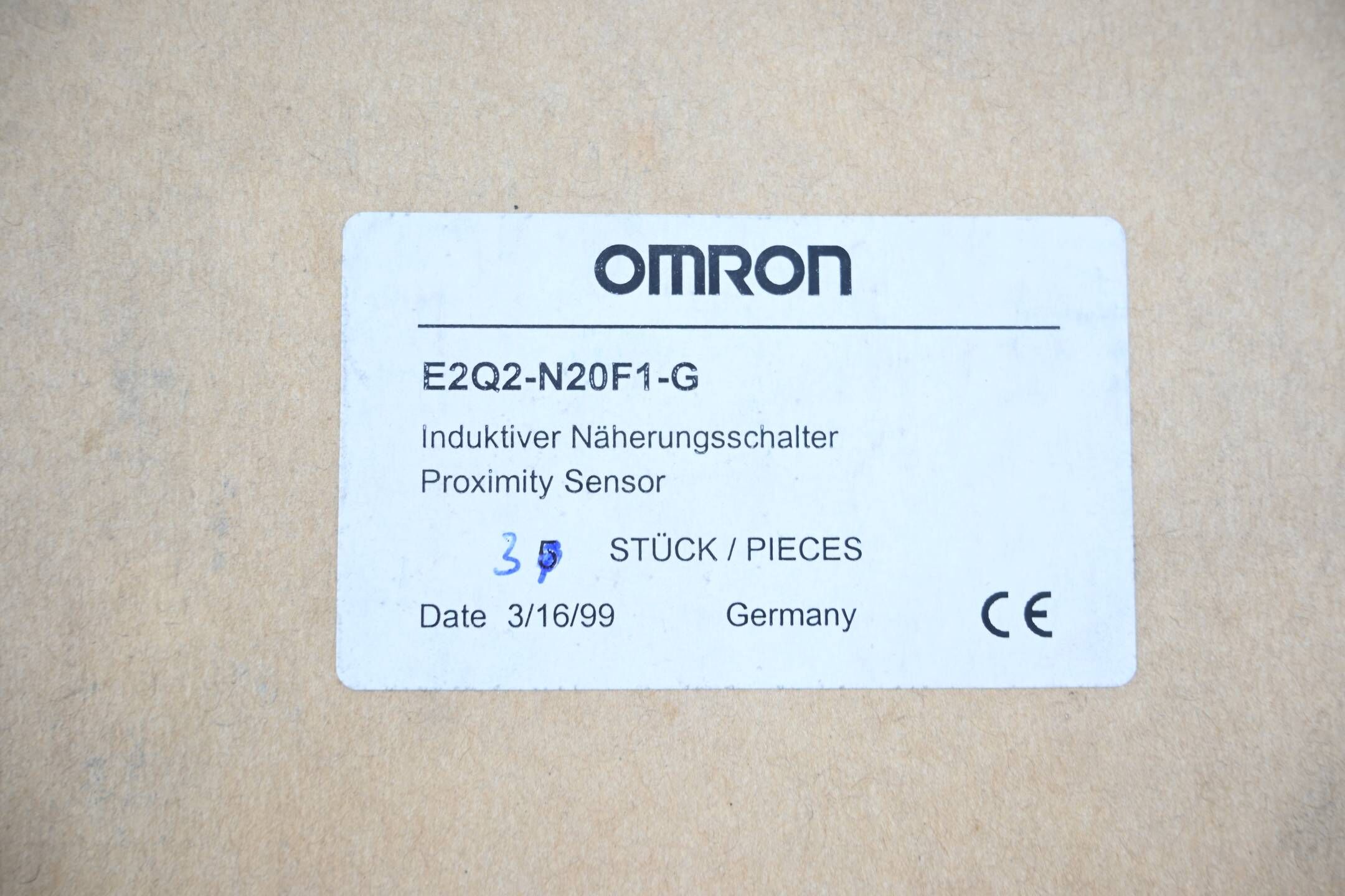 Omron 3 Stück Induktiver Näherungsschalter E2Q2-N20F1-G