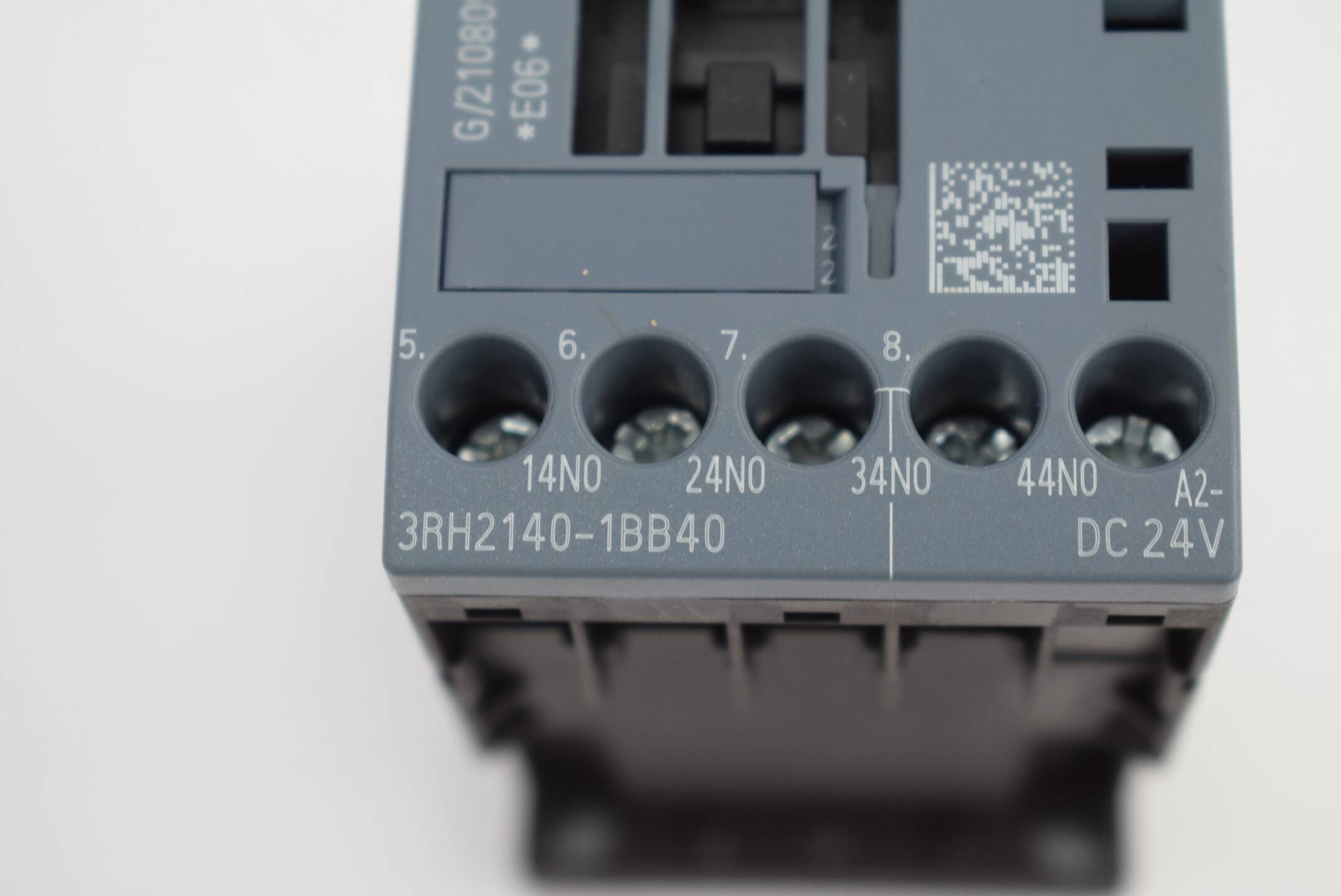 Siemens contactor relay 3RH2140-1BB40 ( 3RH2 140-1BB40 ) E06