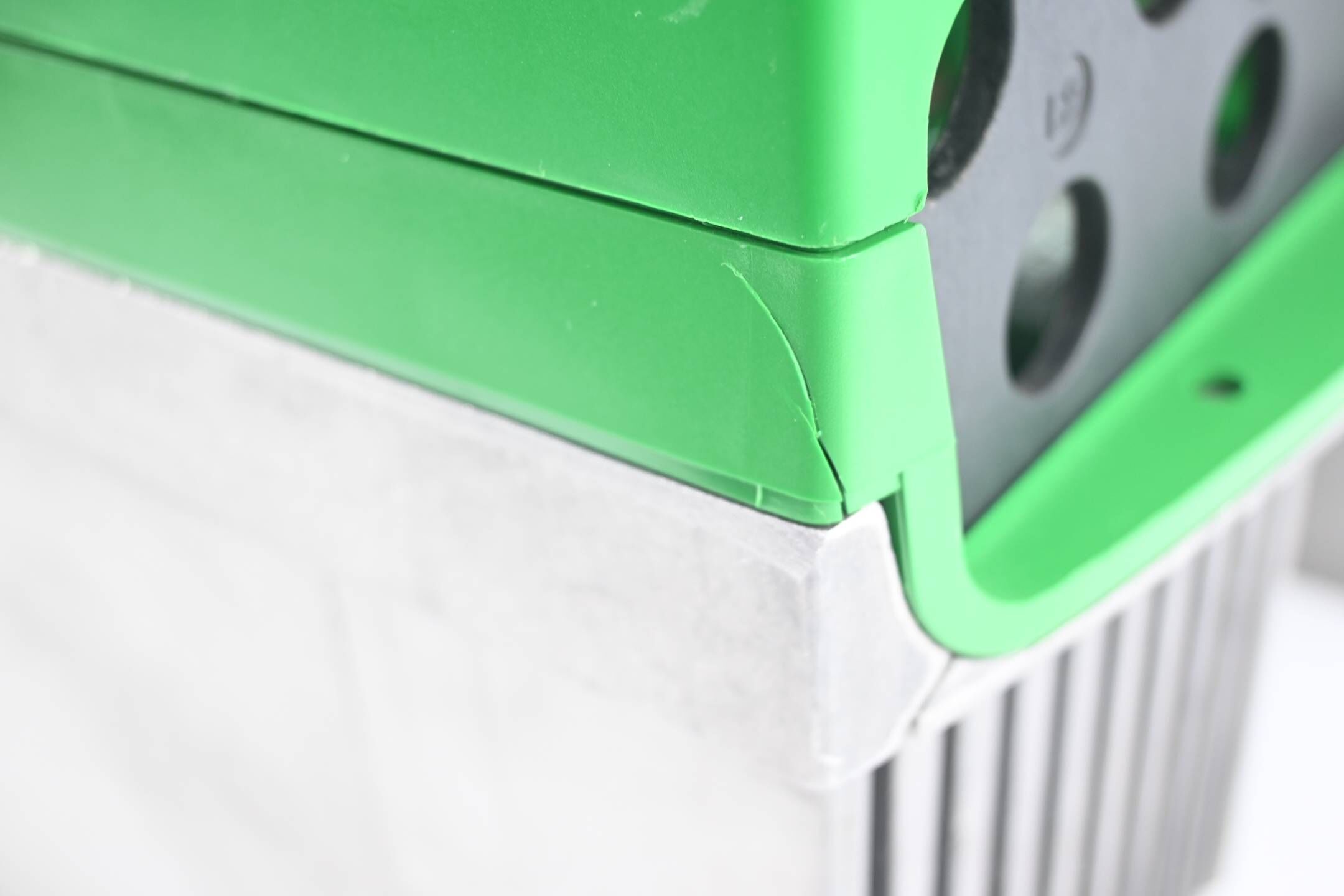 Control Techniques Unidrive Frequenzumrichter UNI3403LFT 22.0 KW inkl. Halterung