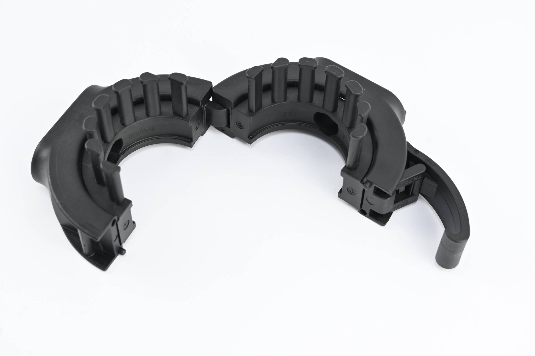 Igus Halter Triflex bestehend aus TR.70.001 + TR.70.002 + TR.70.003 + TR60.005