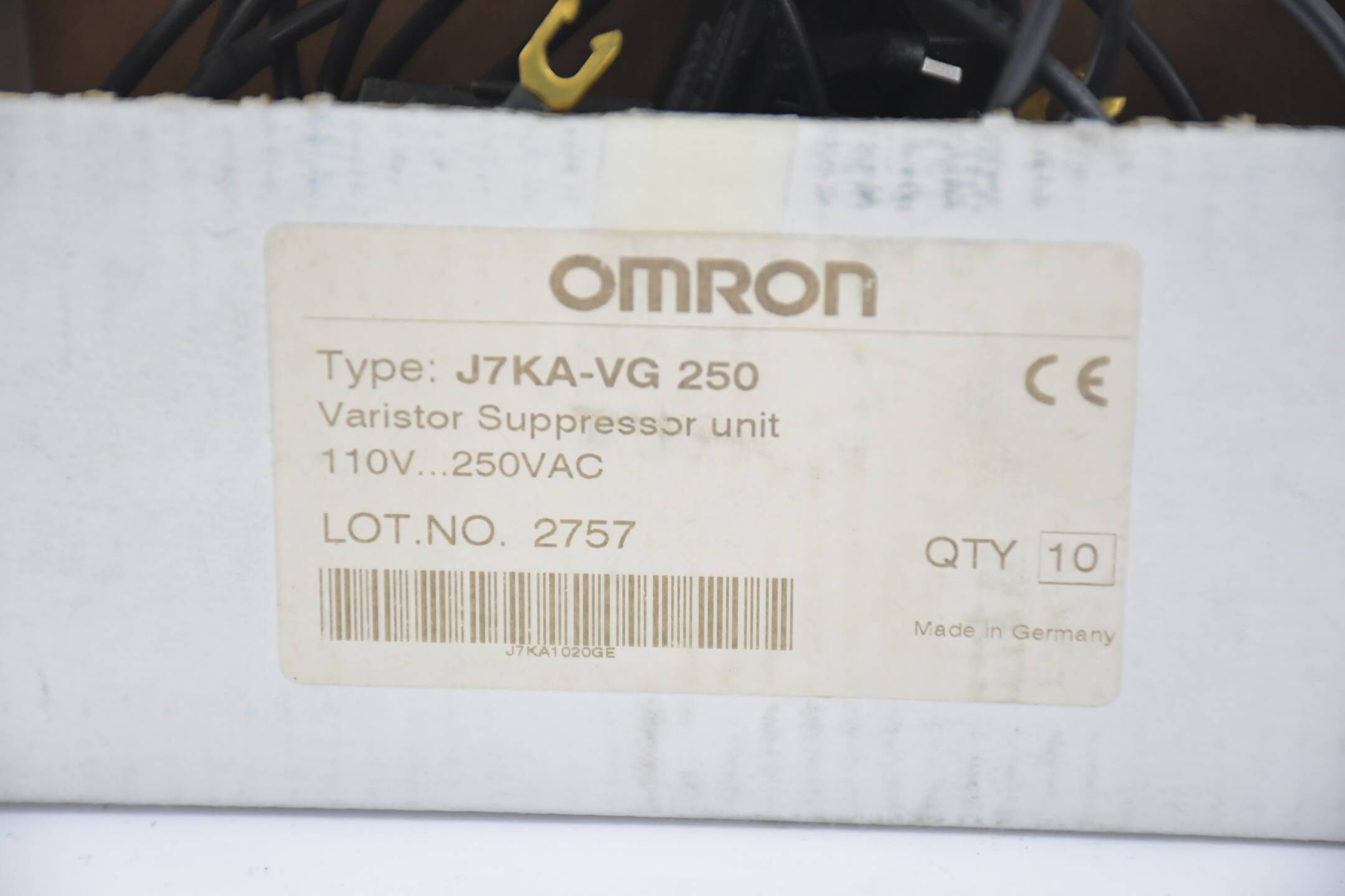 Omron varistor suppressor unit 110V...250VAC ( J7KA-VG 250 ) 10 Stück
