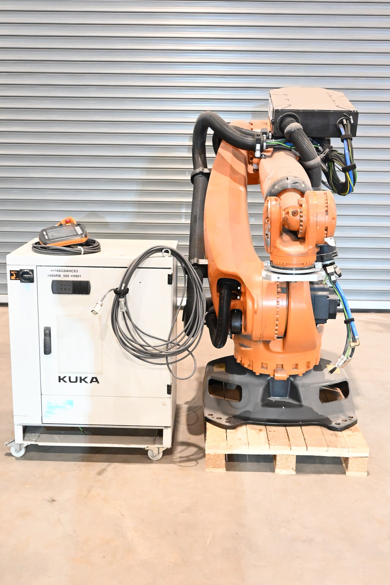 Kuka Industrieroboter KR240 R2700 Prime inkl. Schaltschrank KRC4 + 00-168-334
