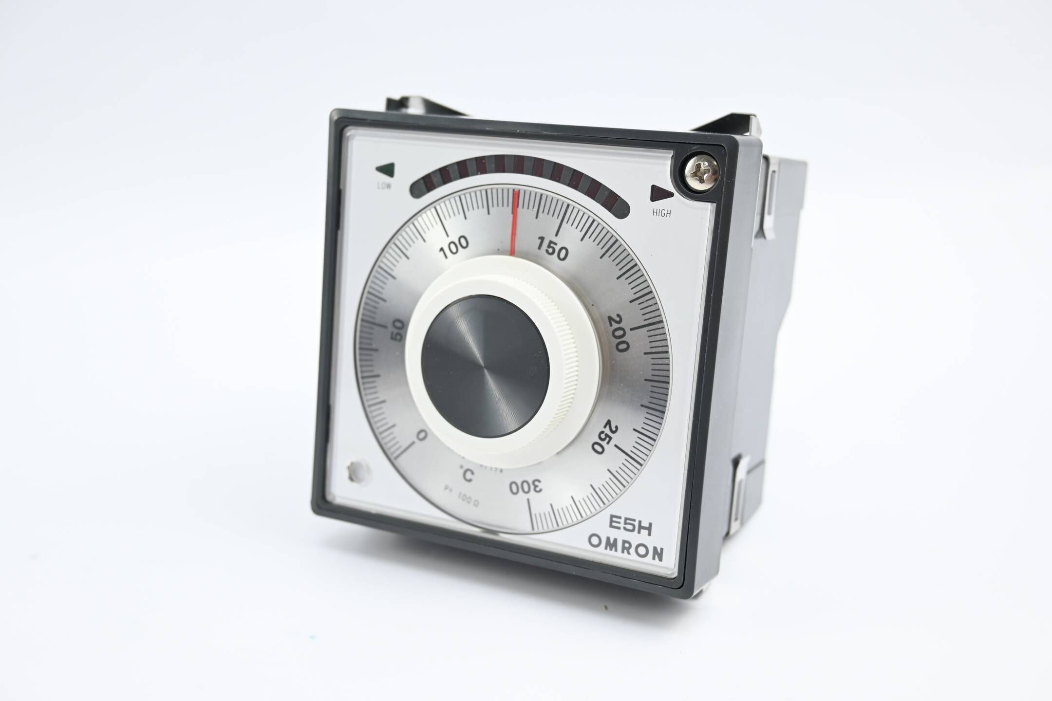 Omron Temperatur Controller 0-300°C 110/220 VAC ( E5H-Y4PT DIN )