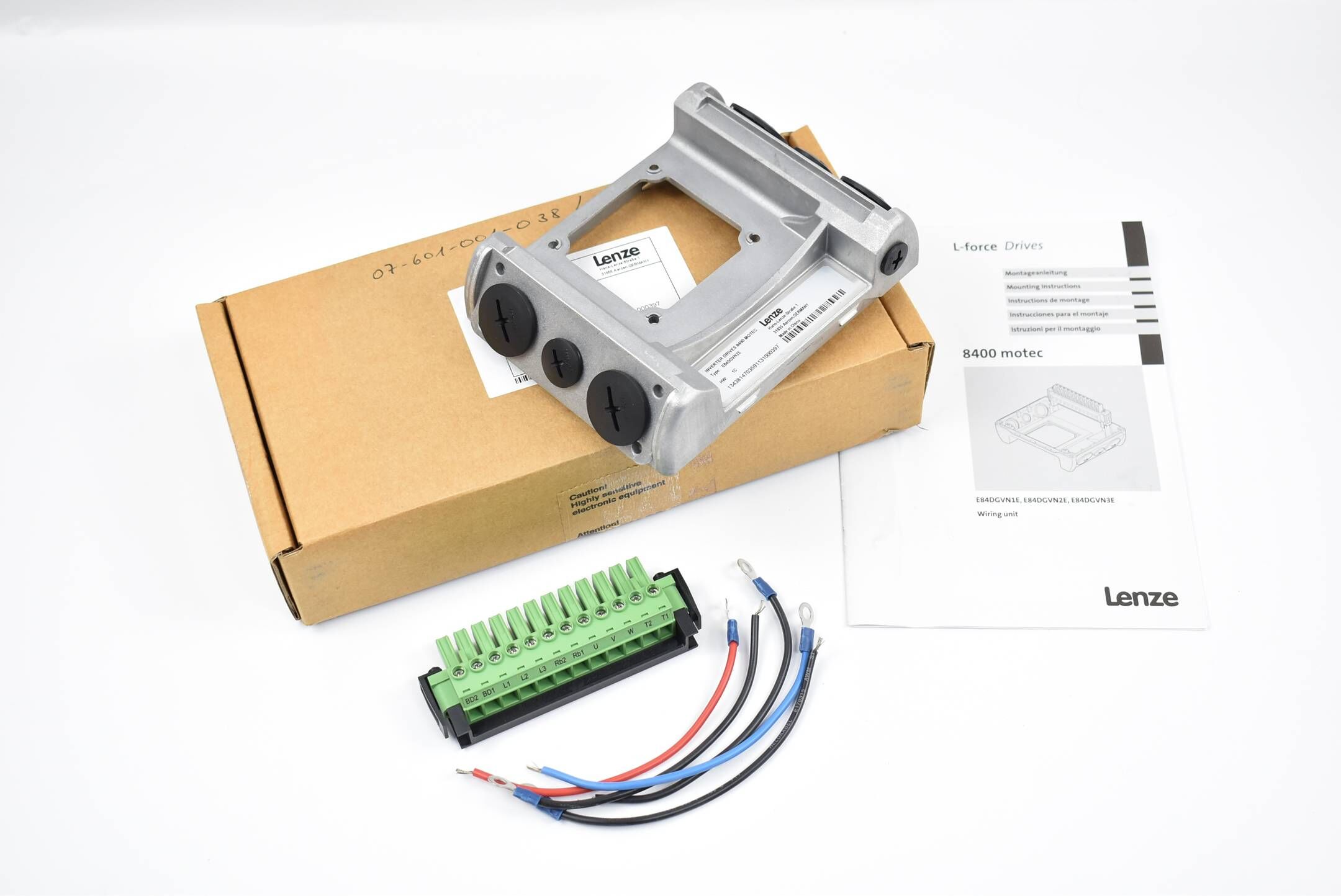 Lenze Verdrahtungseinheit für Inverter Drives 8400 motec E84DGVN1E ( 13438147 )