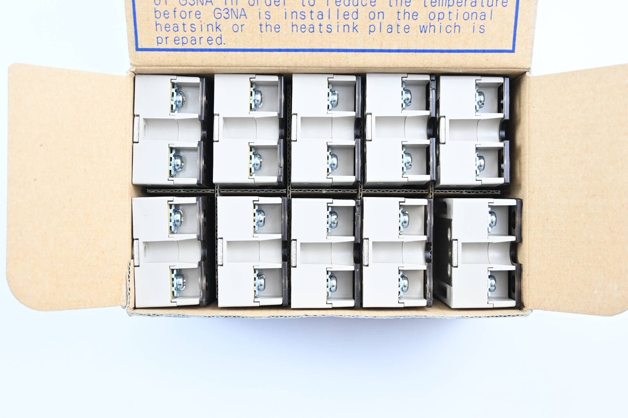 Omron 10 Stück Halbleiterrelais 100/240 VAC ( G3NA-420B )