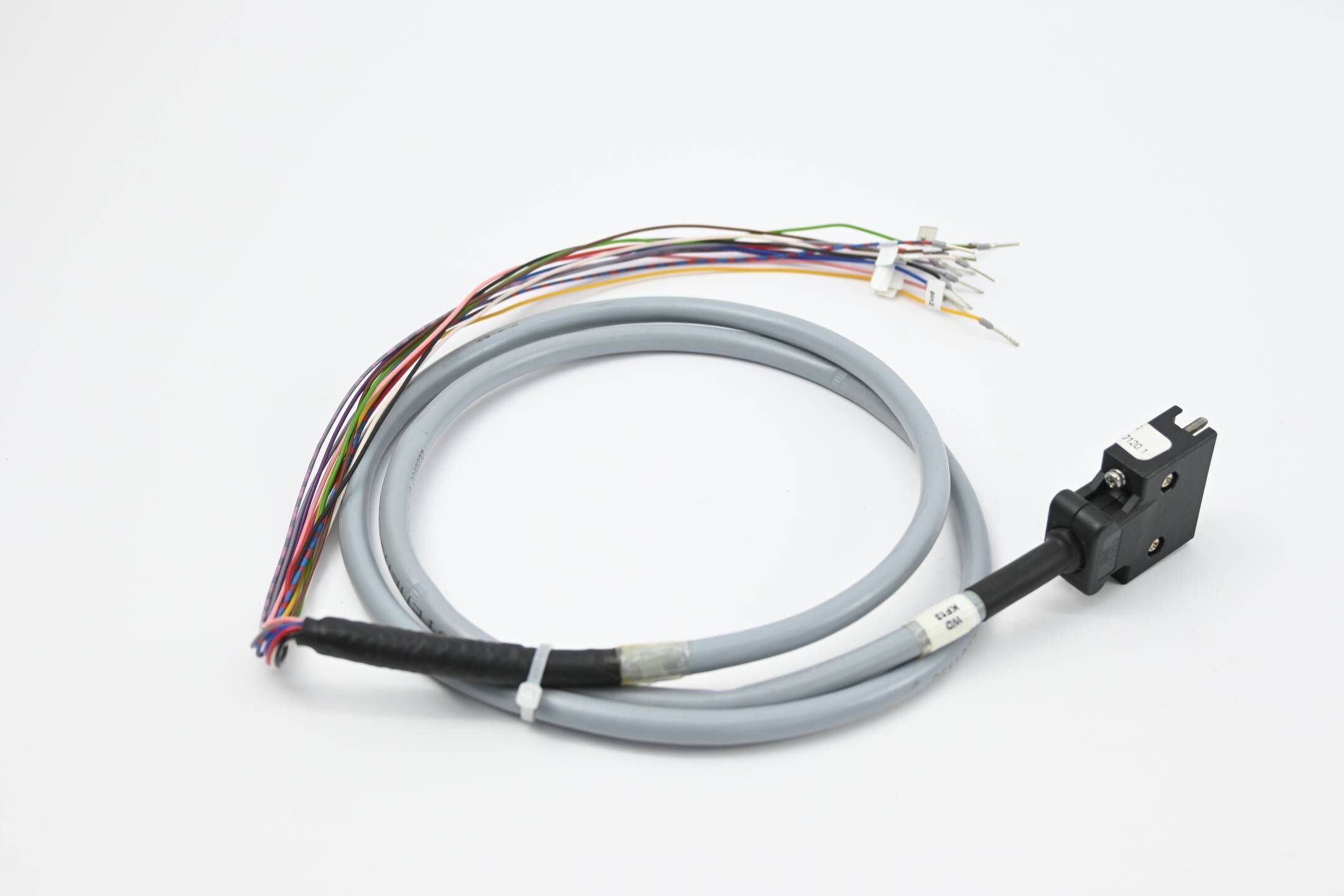 Siemens Konfektioniertes E/A-Kabel 6SL3260-4MA00-1VB0 ( 6SL3 260-4MA00-1VB0 ) 1m