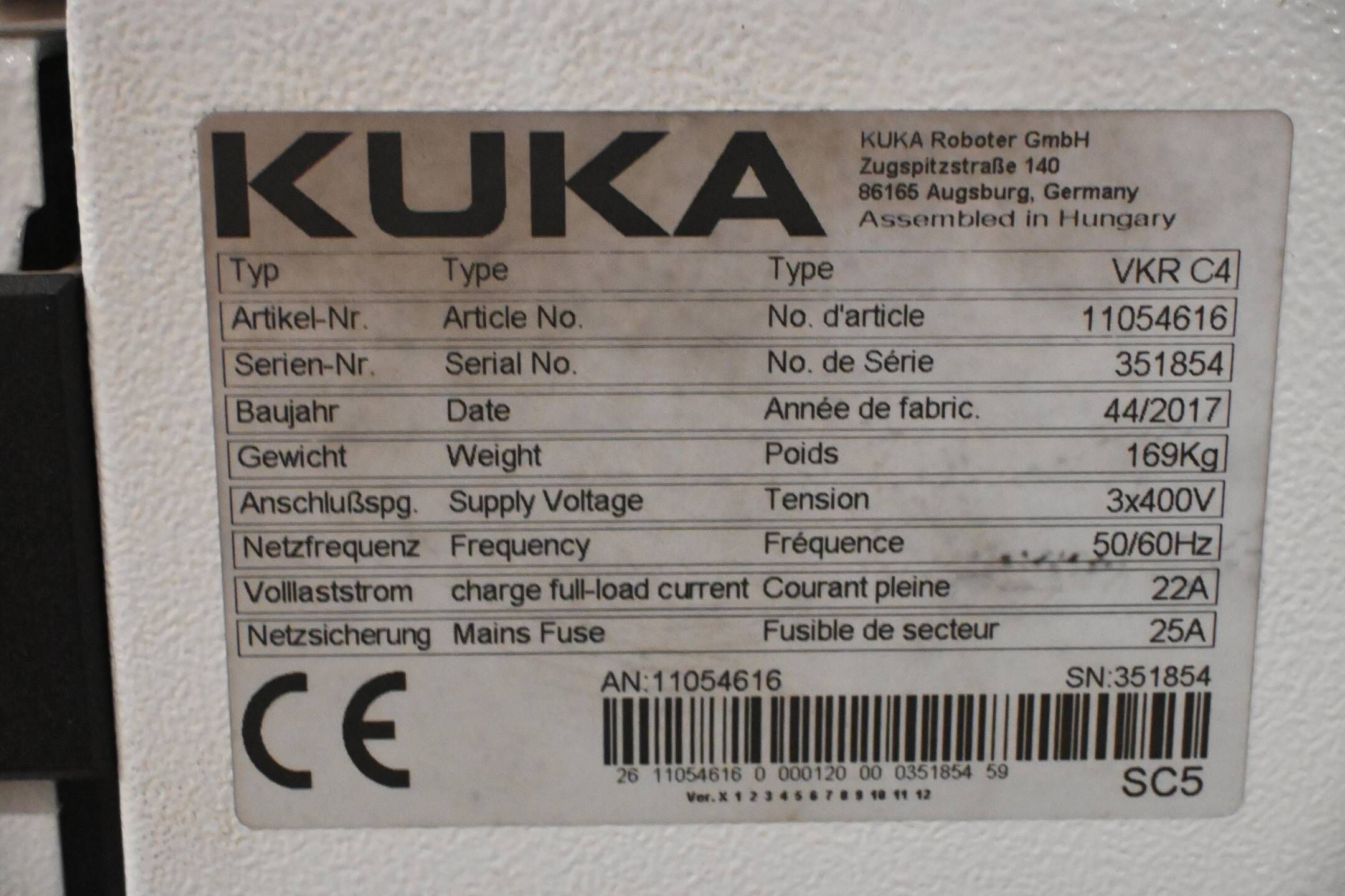Kuka Industrieroboter KR 16-2 inkl. Schaltschrank VKR C4 + Panel 00-216-801