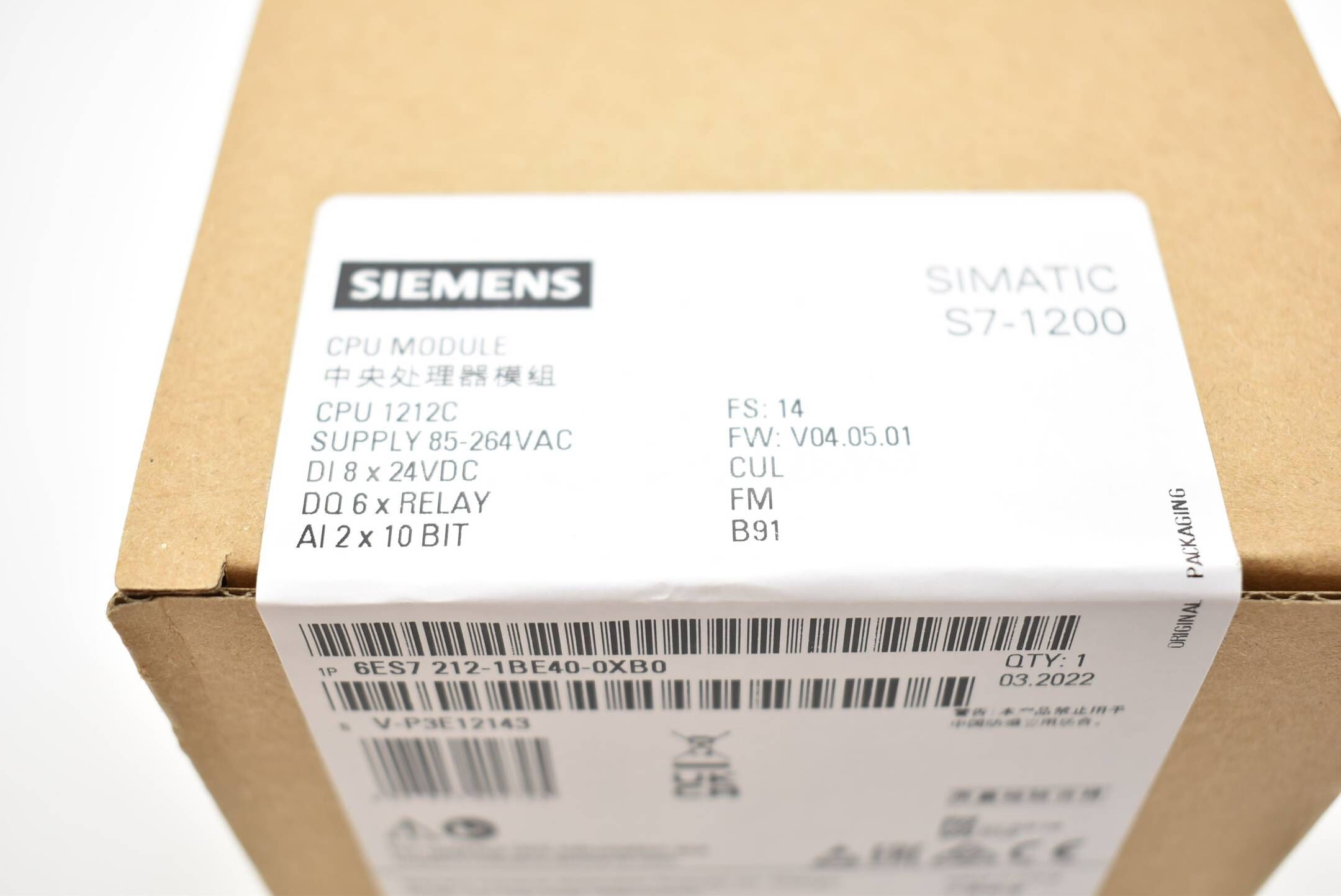 Siemens simatic S7-1200 CPU 1212C 6ES7 212-1BE40-0XB0 ( 6ES7212-1BE40-0XB0 ) E14