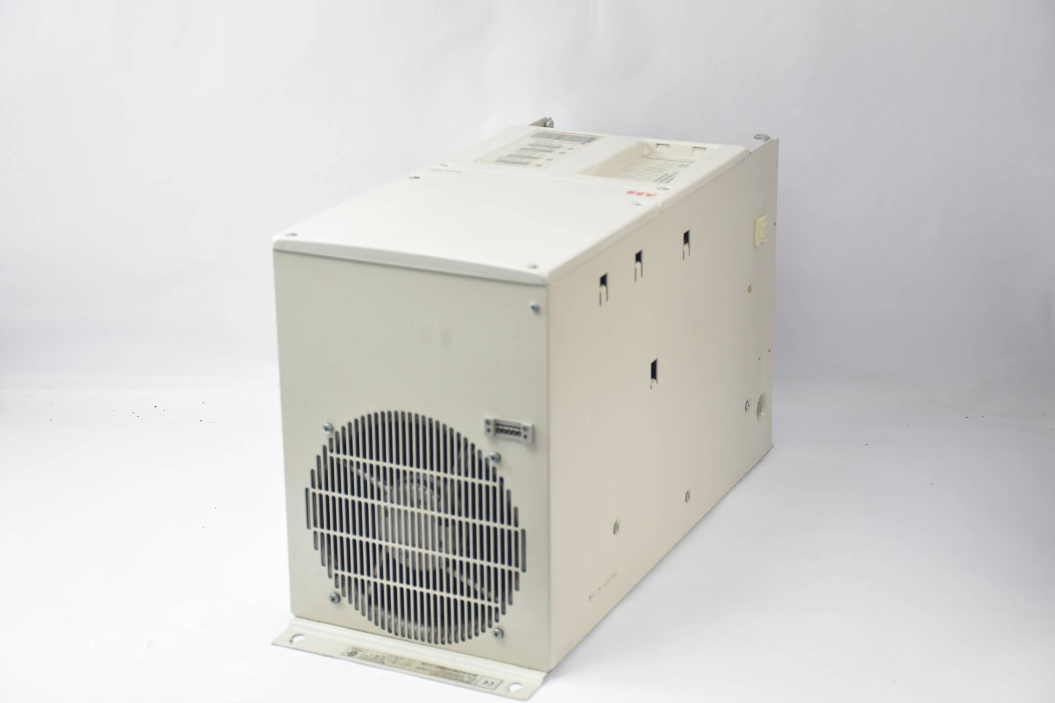 ABB Drives DCS500 Umrichter DCS502B0700-51-2100000 ( DCS502B0700-51-2102000 )