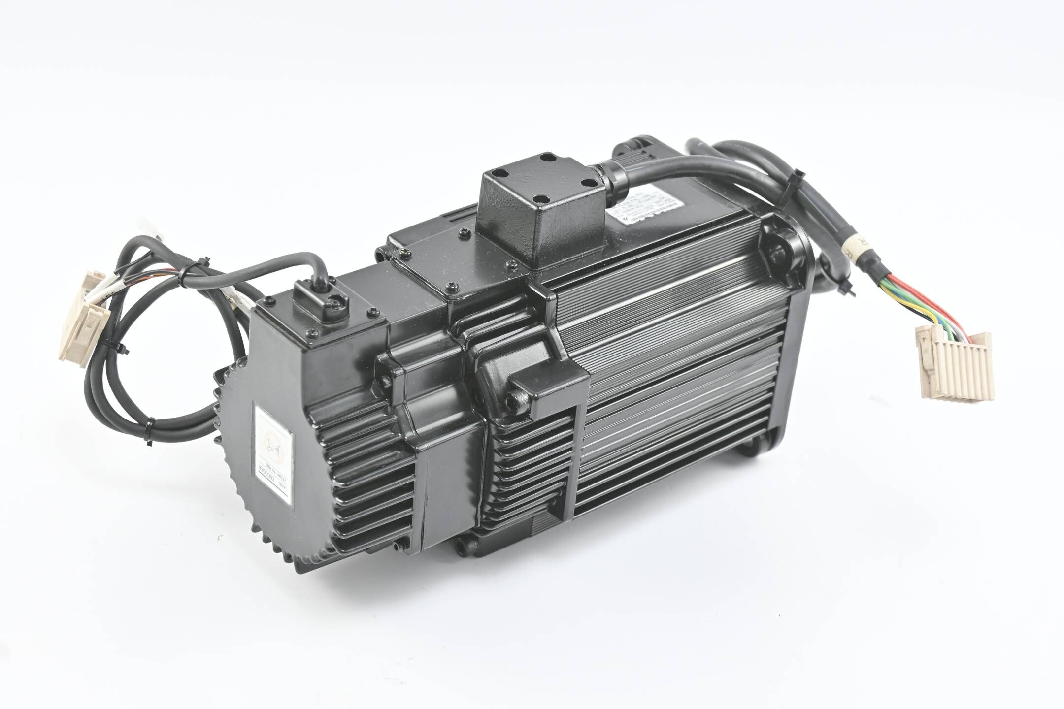 Yaskawa AC Servomotor SGMGH-13A2A-YR23 inkl. Encoder UTSAE-B17BB